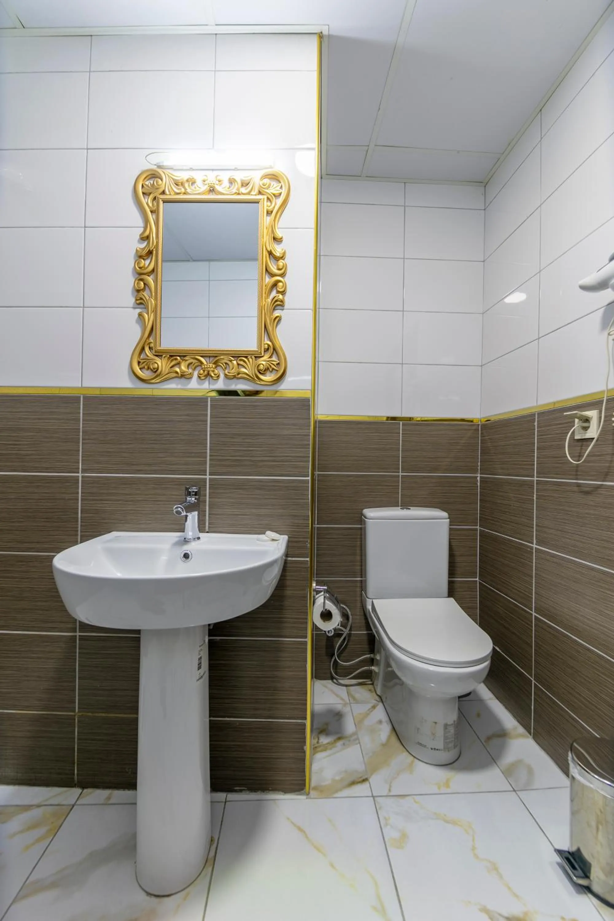 Toilet in HOTEL ÜMİT YENİKAPI