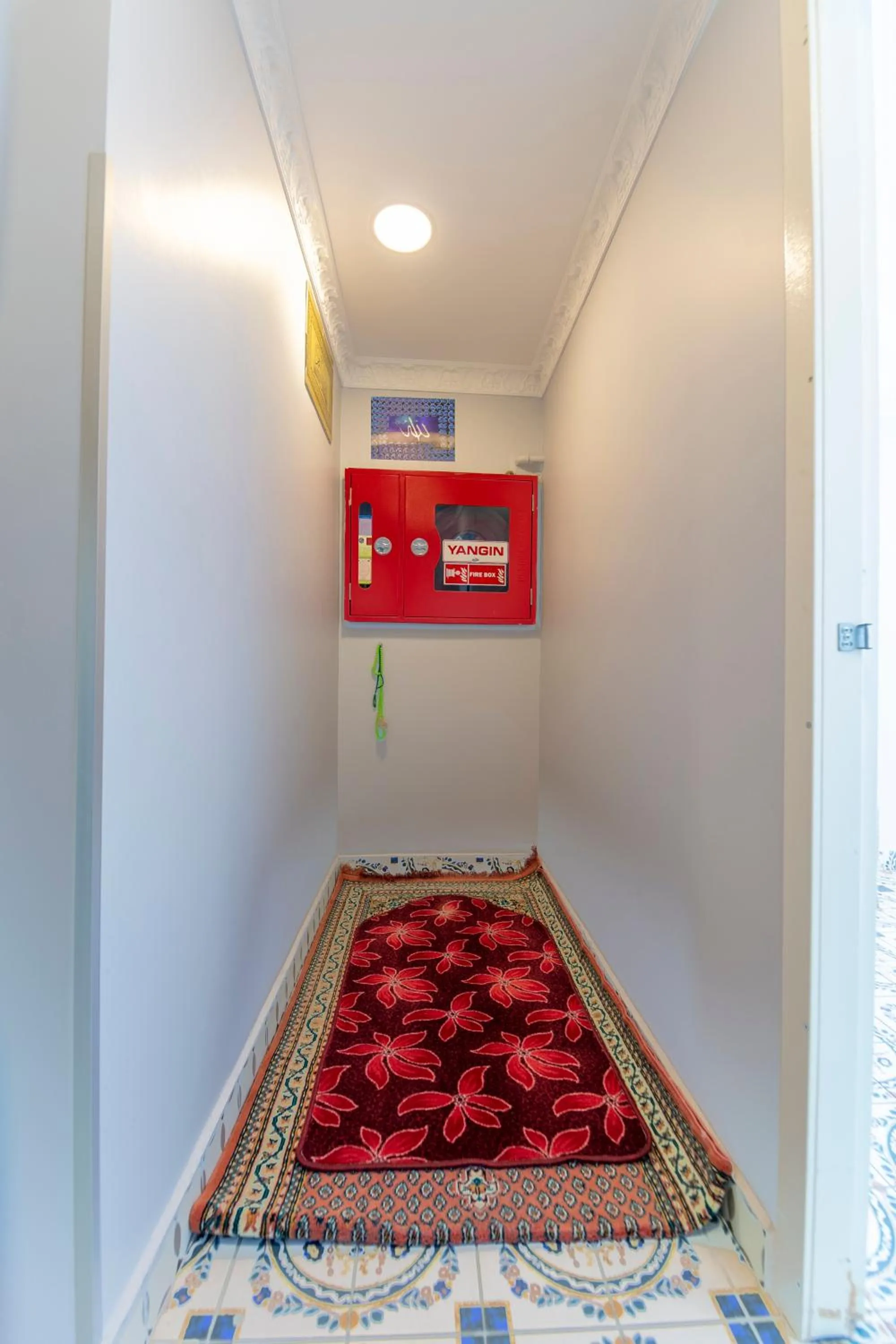 Place of worship, Bed in HOTEL ÜMİT YENİKAPI