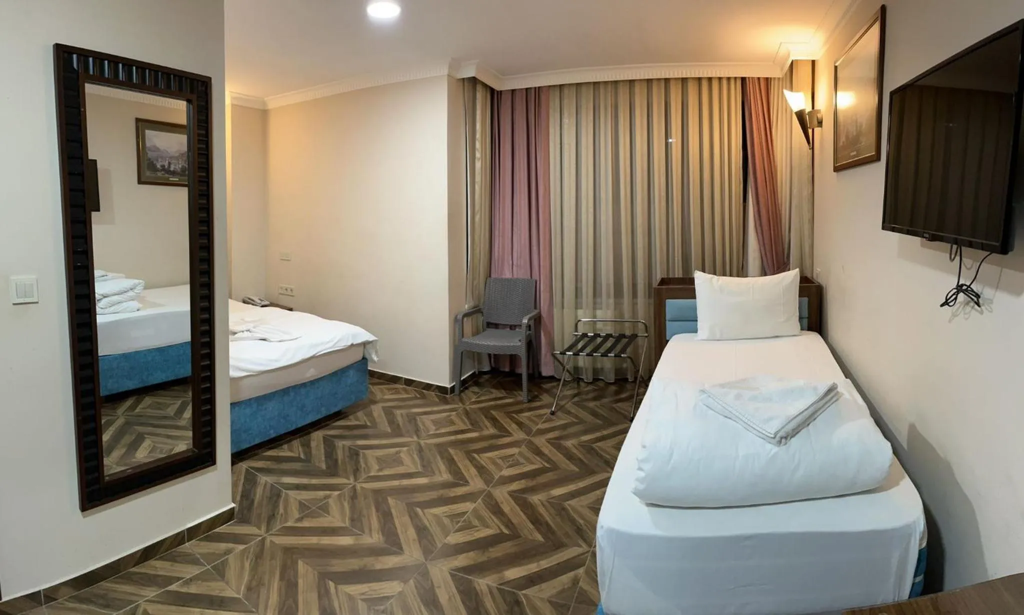 Photo of the whole room, Bed in HOTEL ÜMİT YENİKAPI