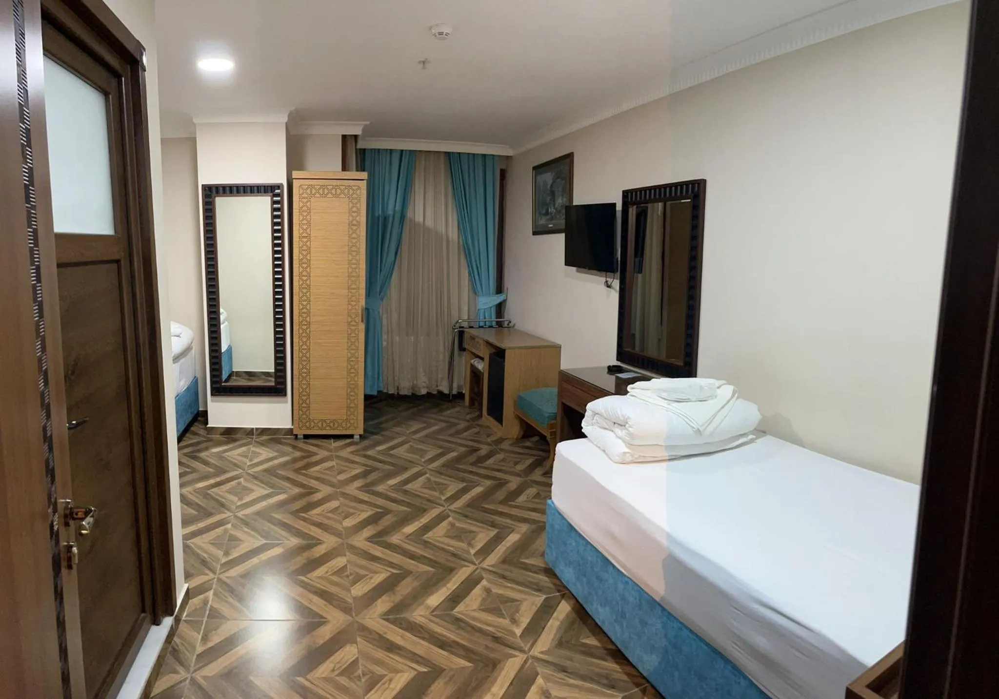 Photo of the whole room, Bed in HOTEL ÜMİT YENİKAPI