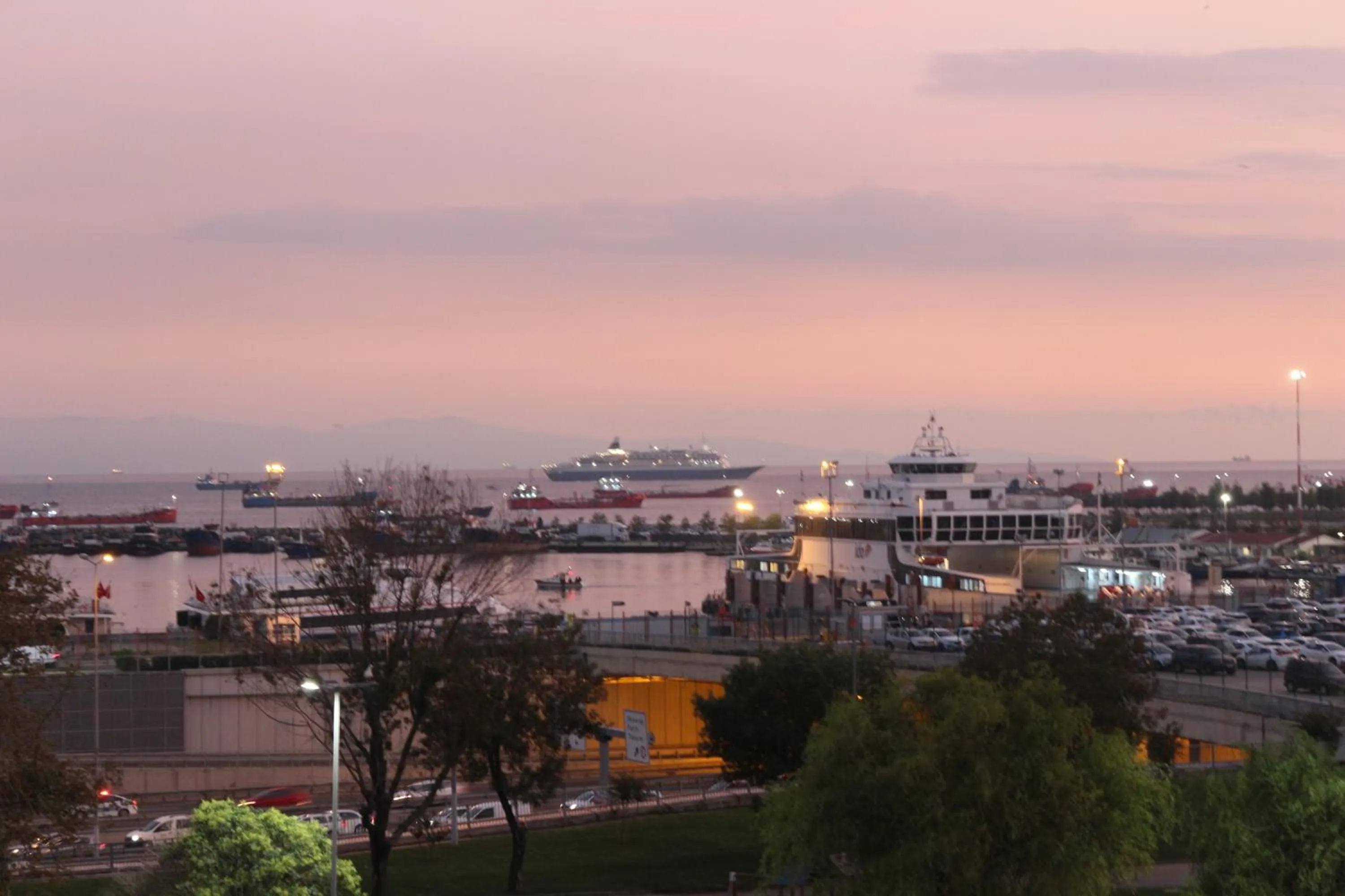 Sunset in HOTEL ÜMİT YENİKAPI