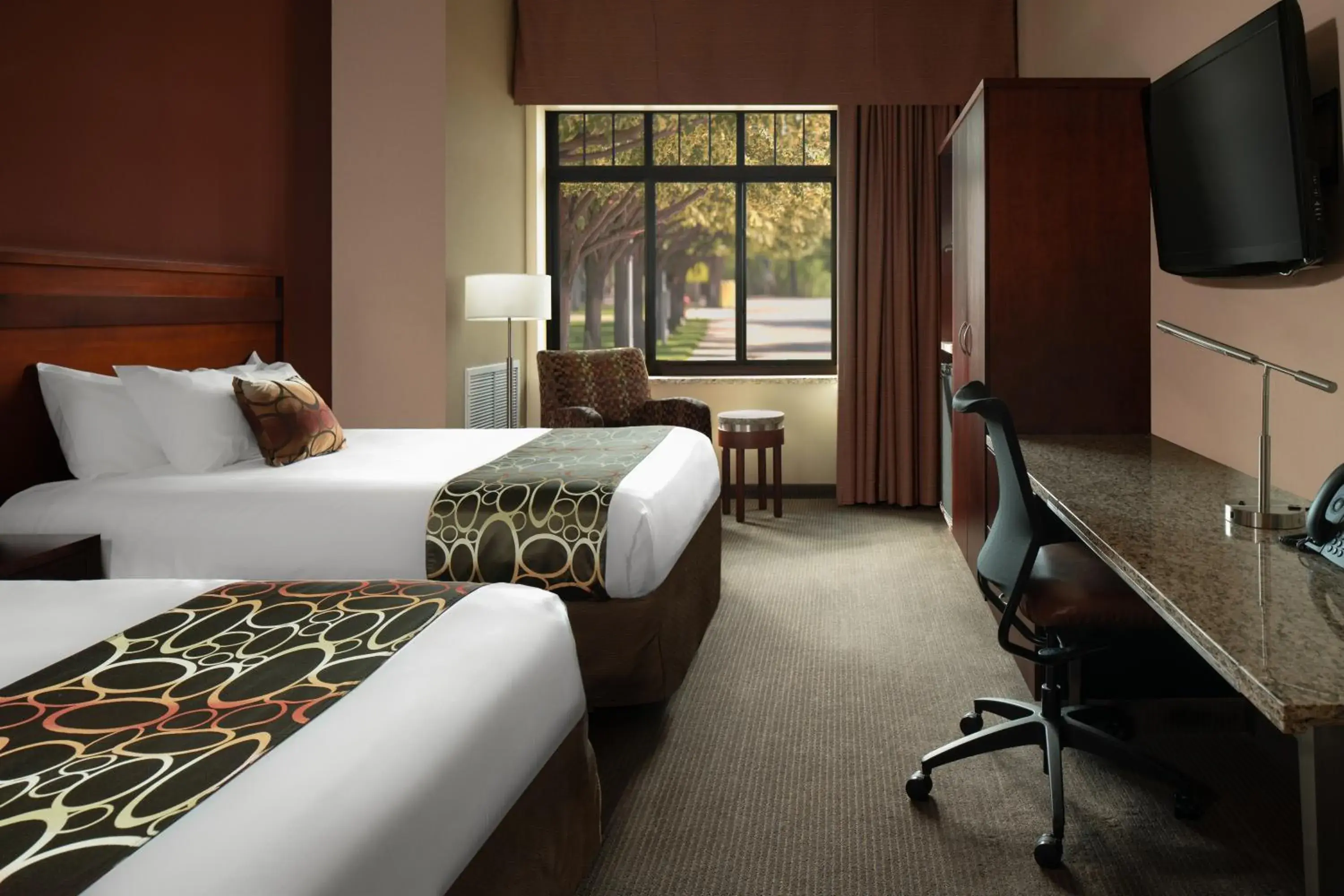 Deluxe Double Room in Riverside Casino & Golf Resort Deluxe Double Room in Riverside Casino & Golf Resort