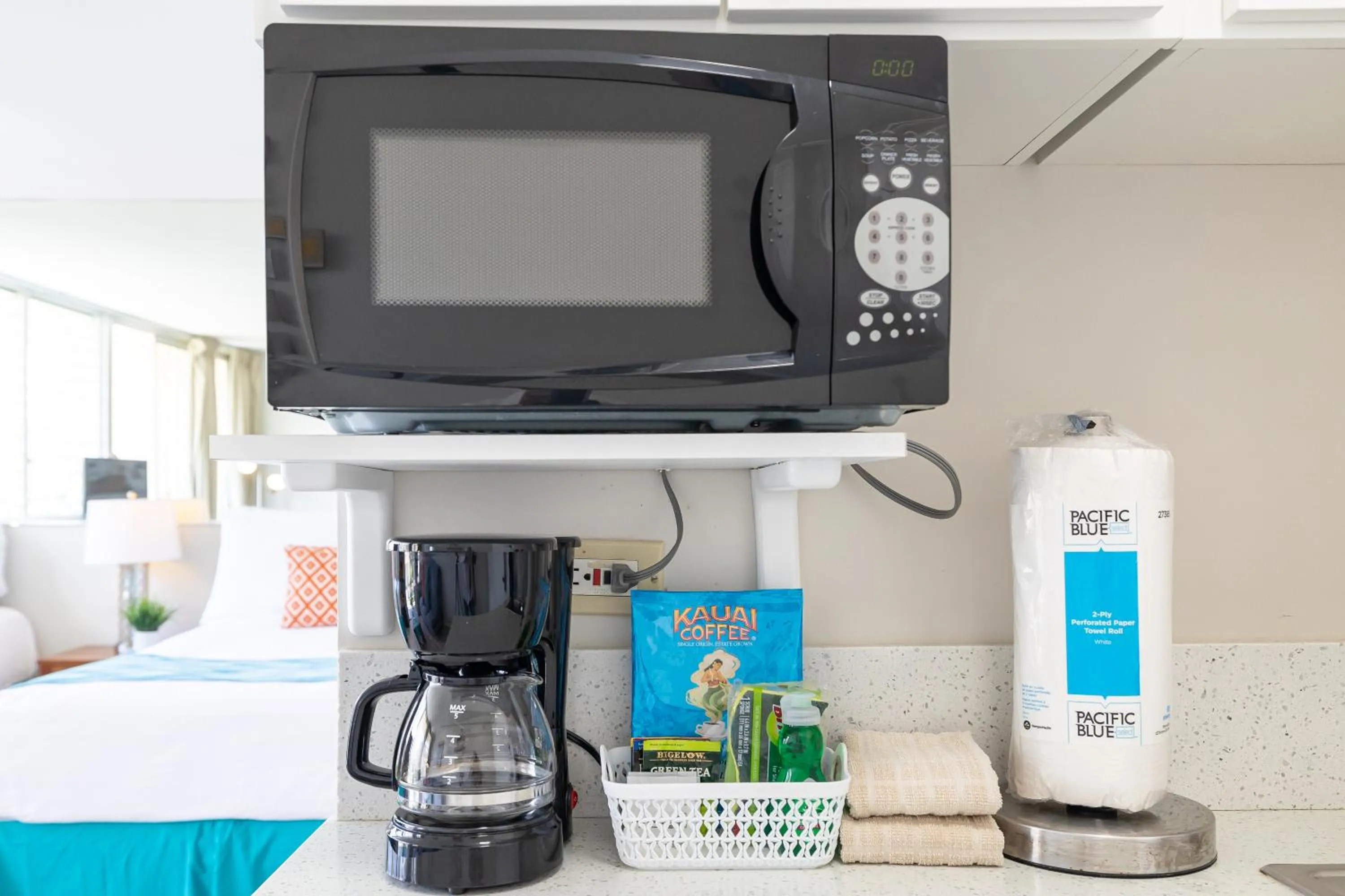 Coffee/tea facilities in Cozy Waikiki Studio at Aqua Aloha Surf