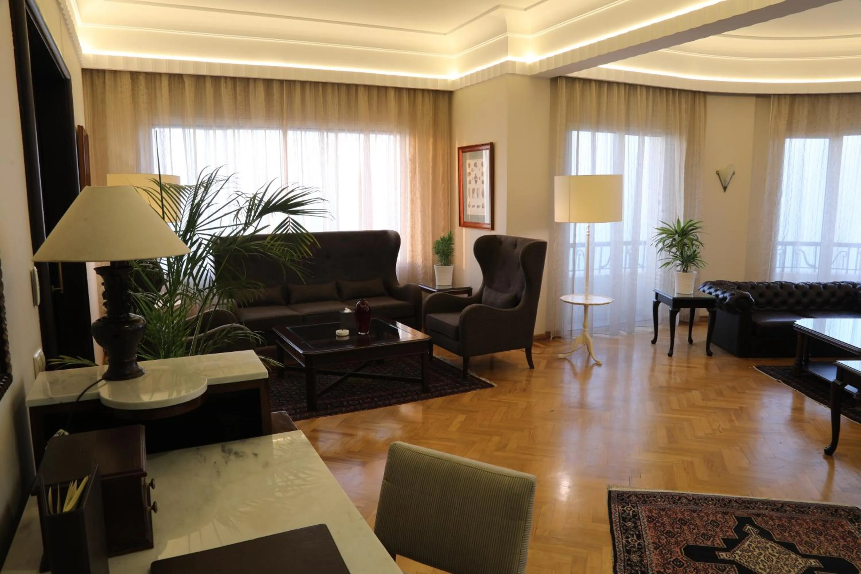 Living room in Warwick Palm Beach Hotel