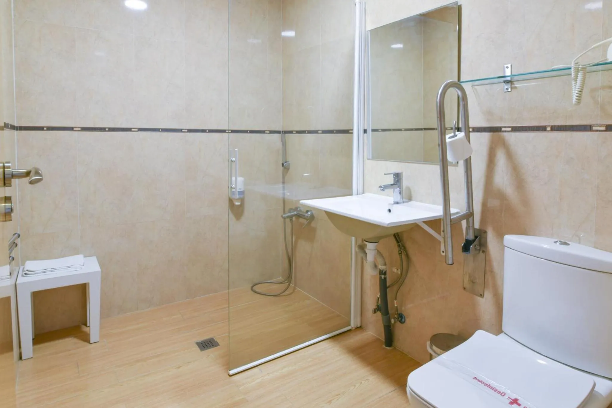 Shower in Vegasol Playa AT