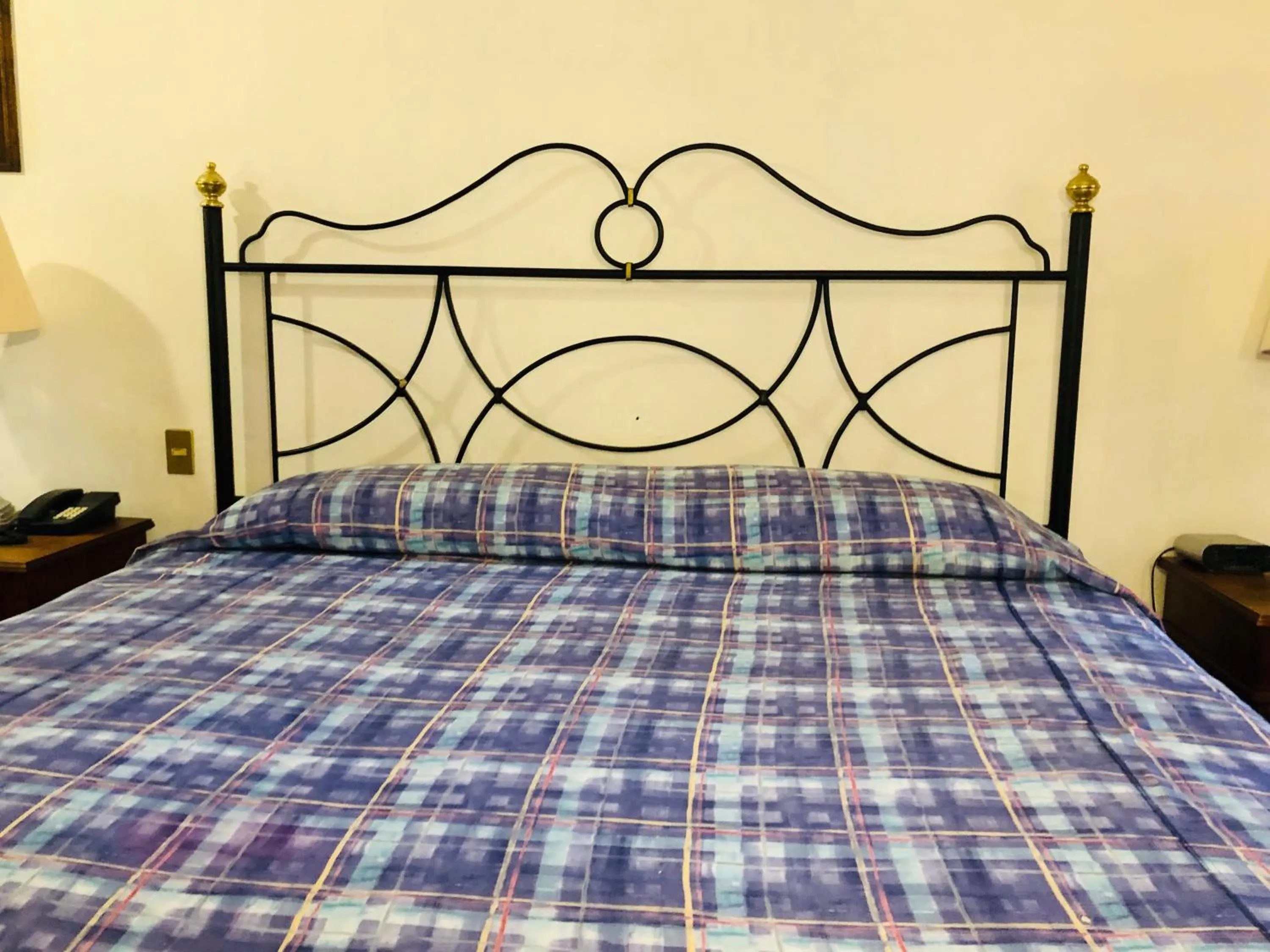 Bed in Hotel Mansión Virreyes by Rotamundos