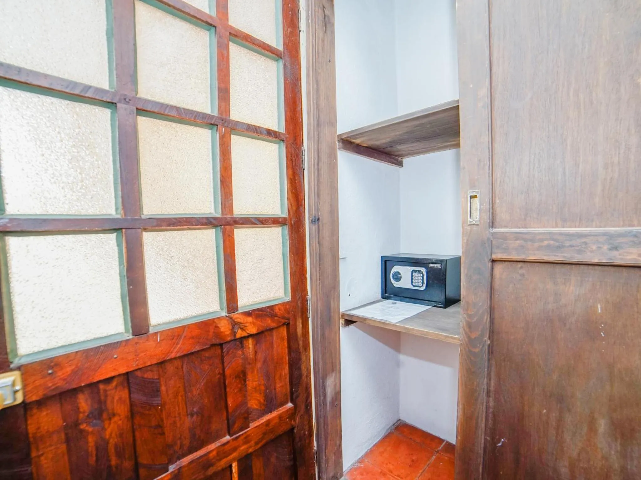 safe in Hotel Mansión Virreyes by Rotamundos