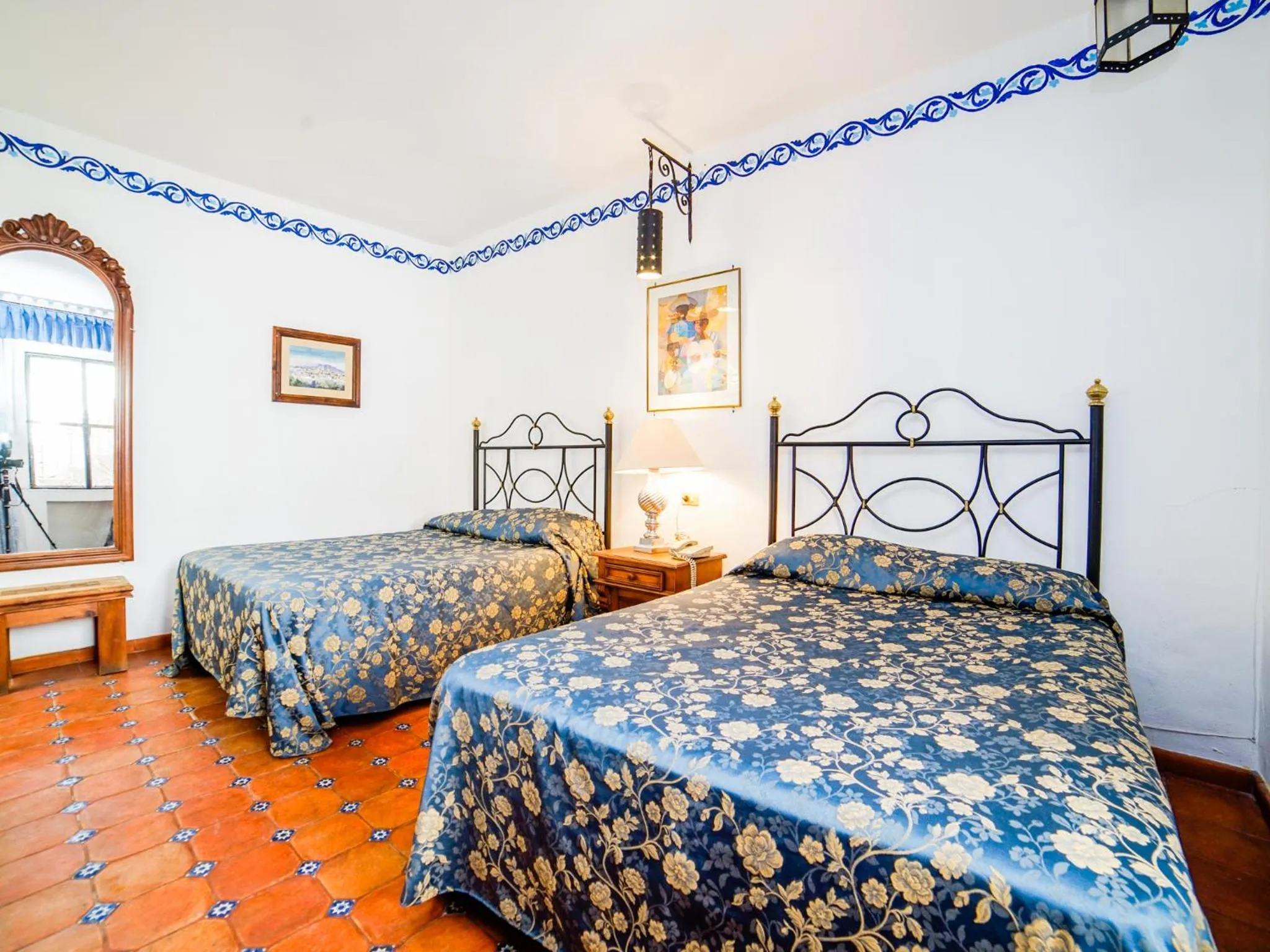 Bed in Hotel Mansión Virreyes by Rotamundos