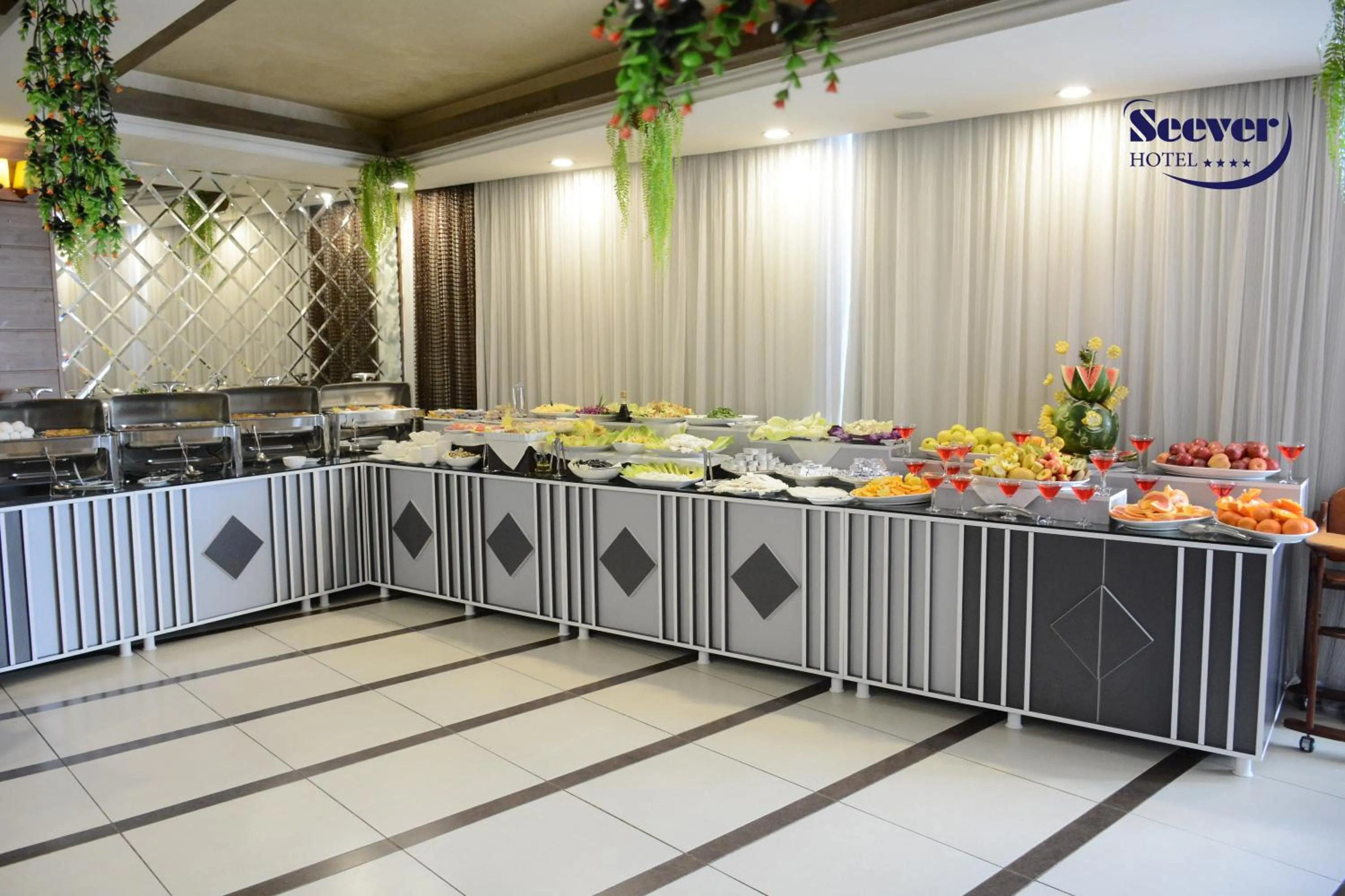 Food in Hotel Seever