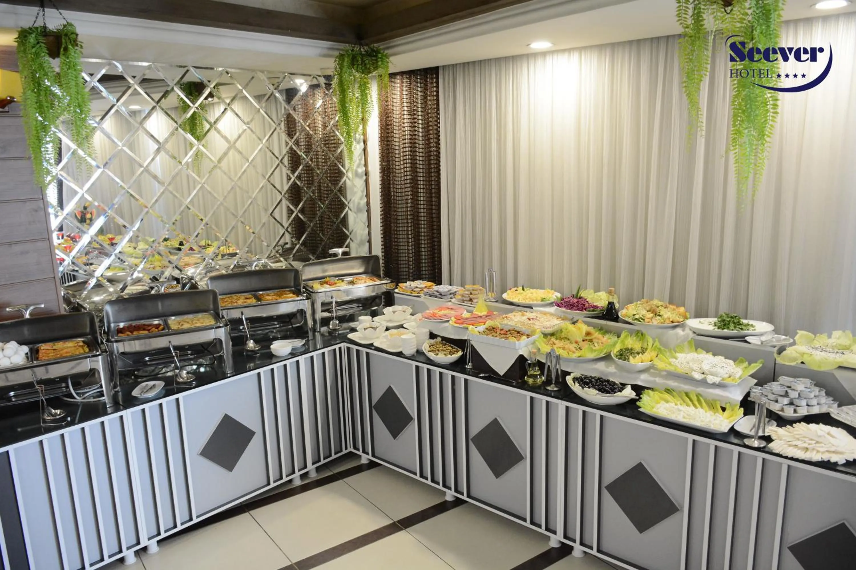 Restaurant/places to eat in Hotel Seever