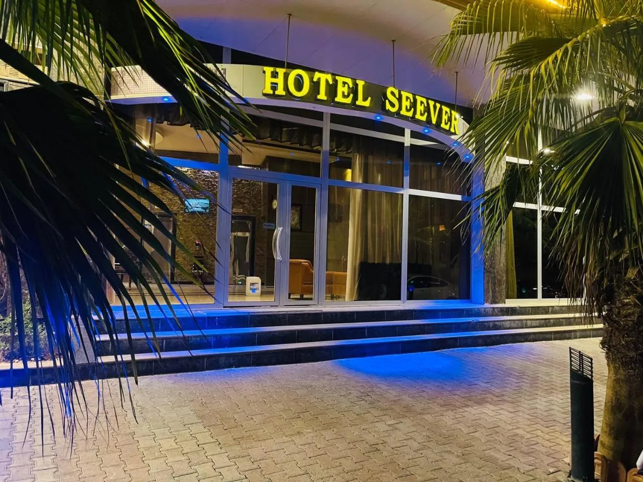 Night in Hotel Seever