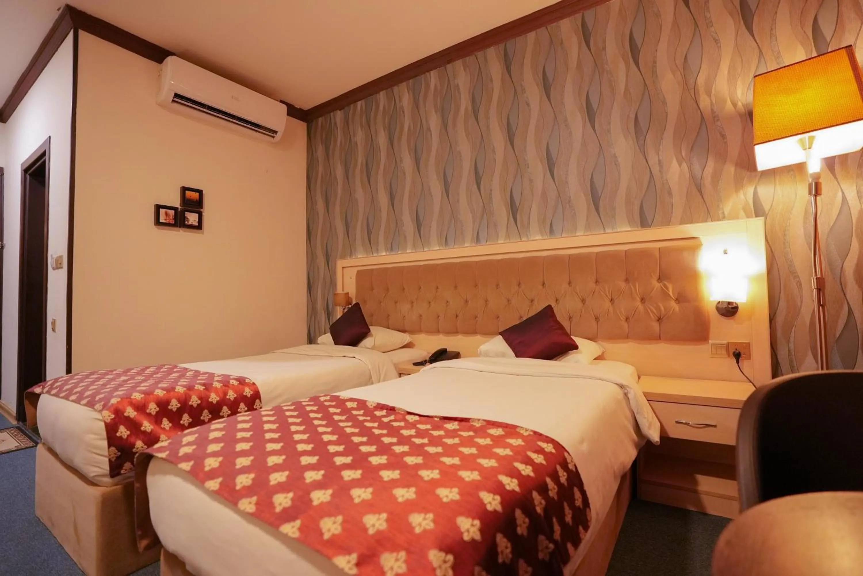 Bedroom, Bed in Hotel Seever