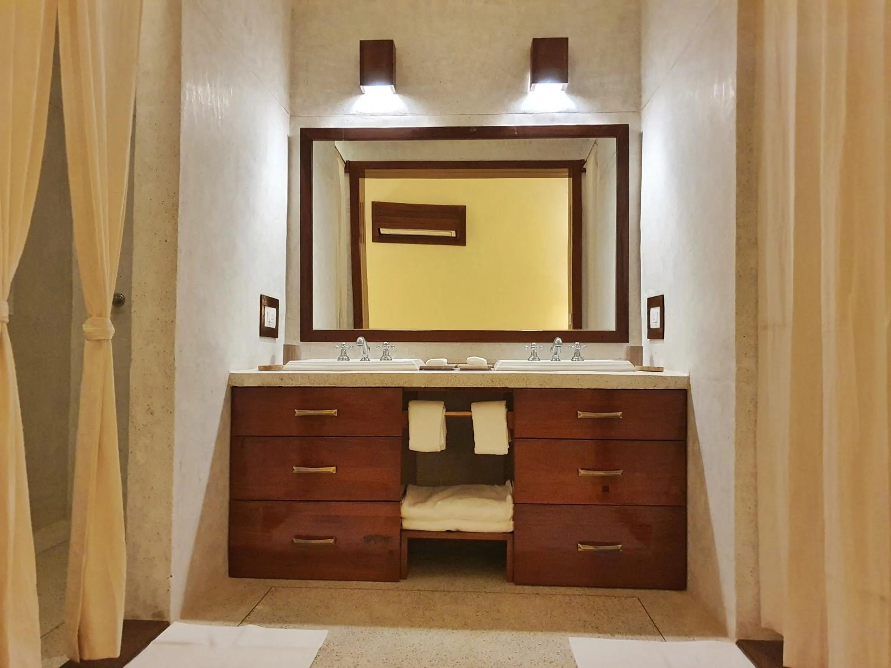 Bathroom in Bijapur Lodge Jawai