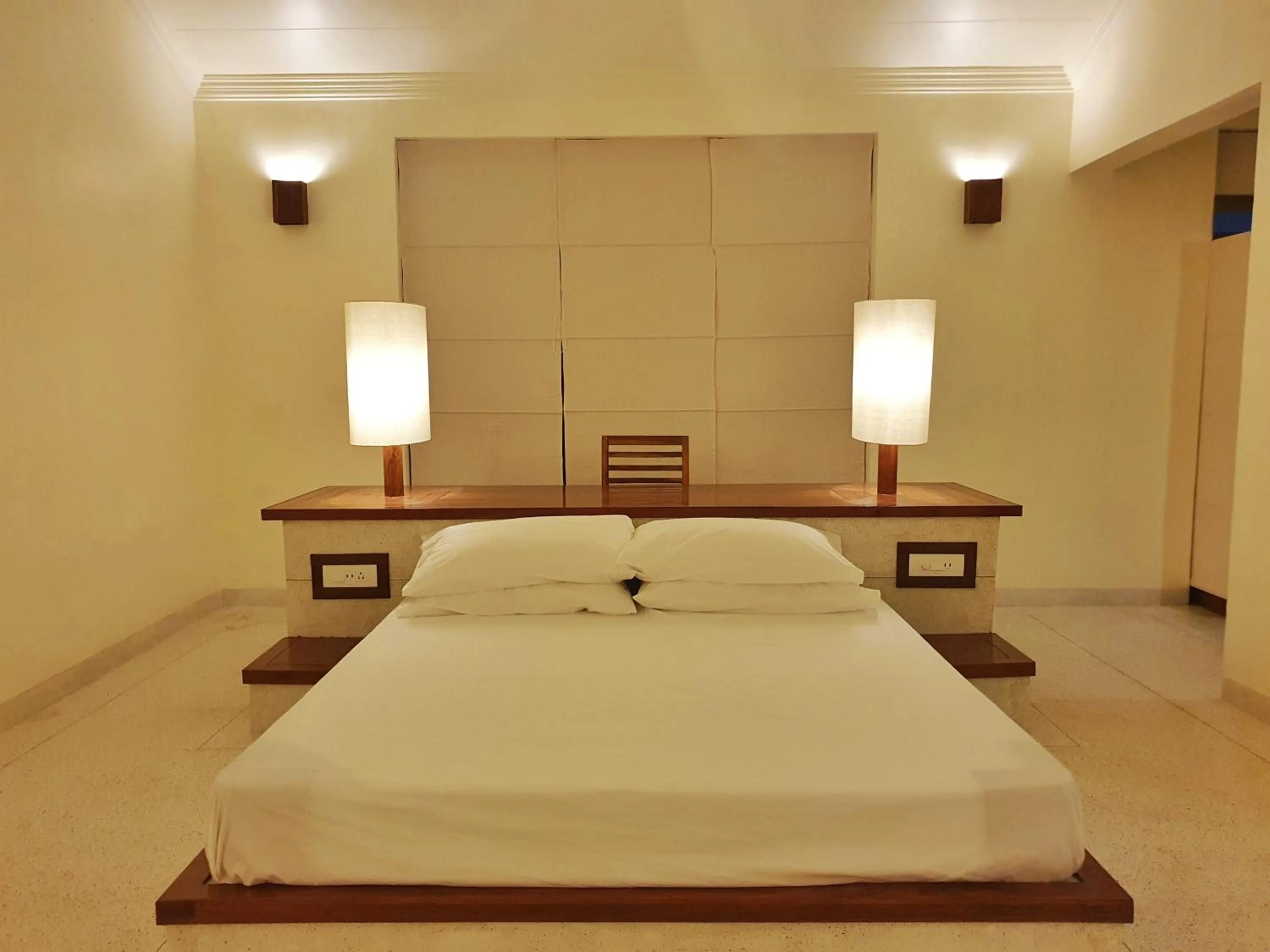 Bed in Bijapur Lodge Jawai