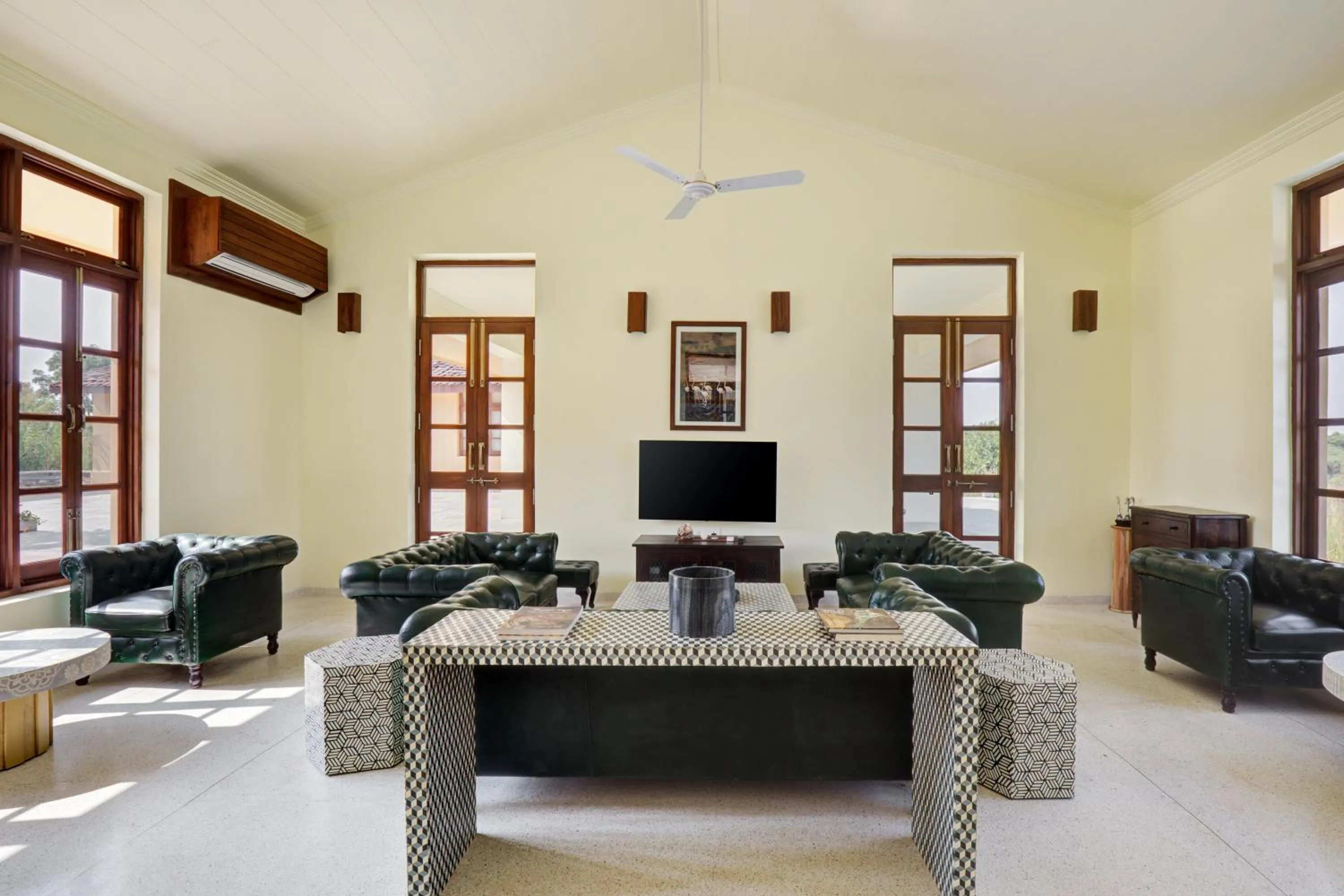 Lounge or bar in Bijapur Lodge Jawai