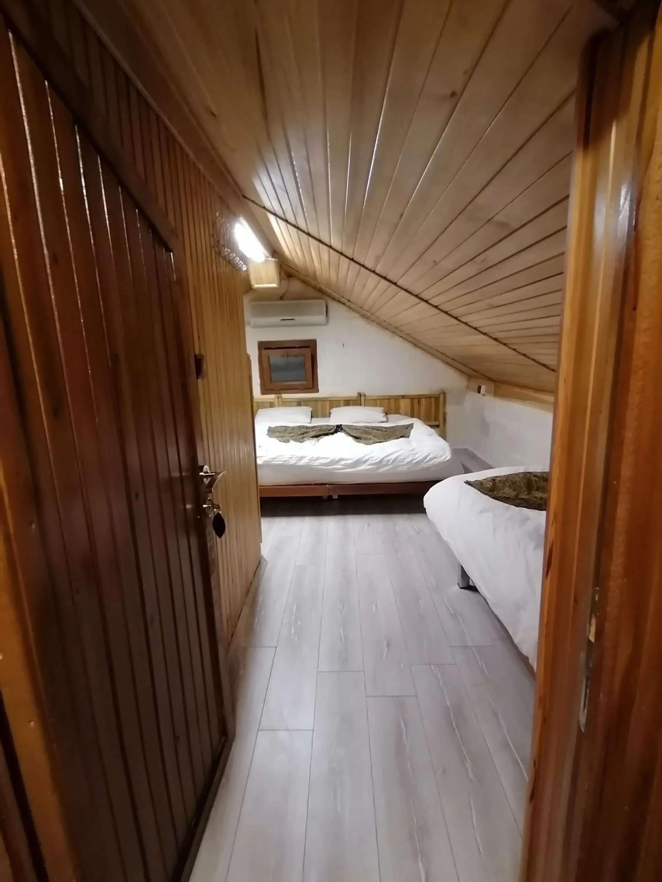 Photo of the whole room, Bed in Duran Aga Konagi