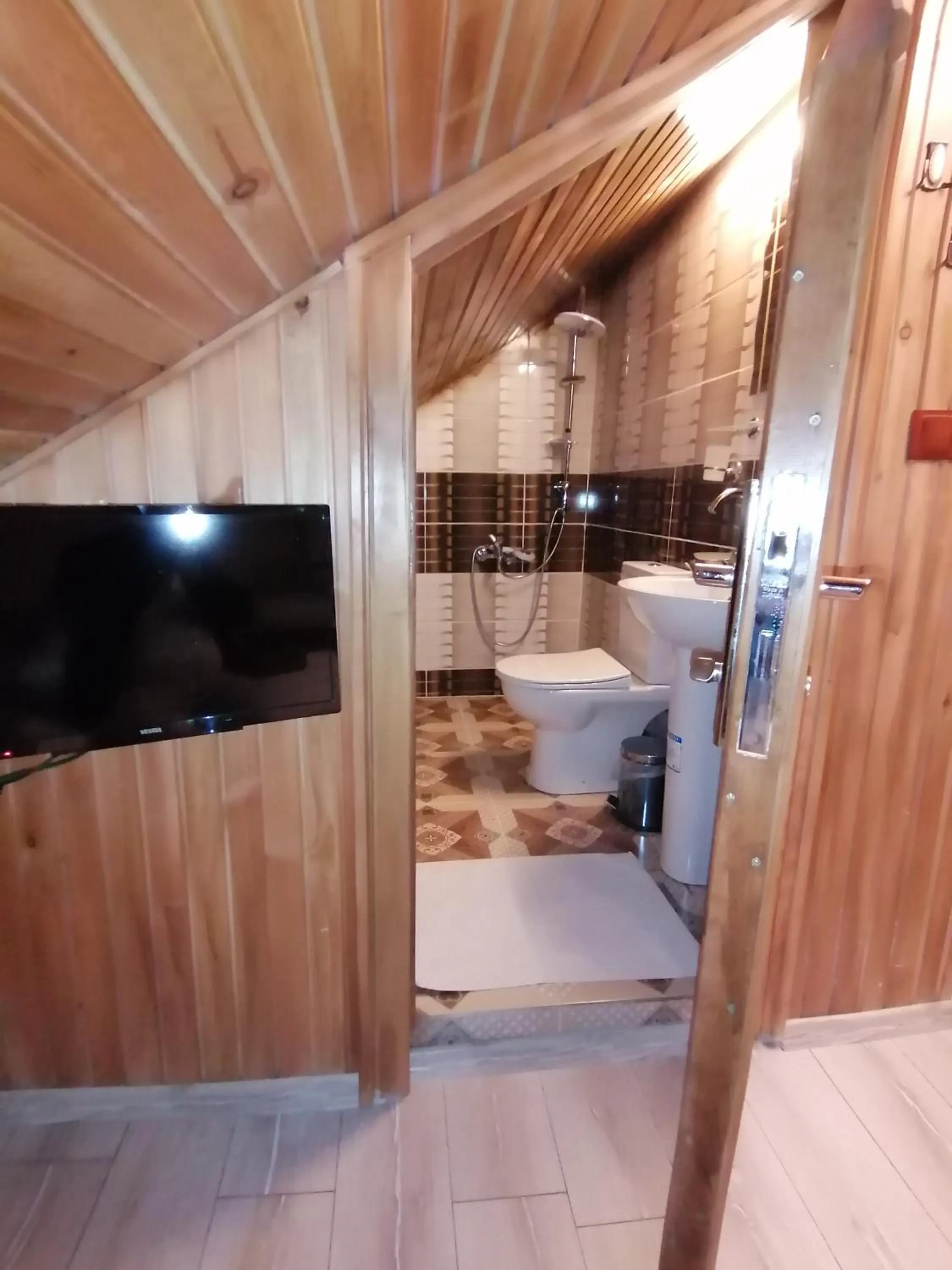 Toilet in Duran Aga Konagi