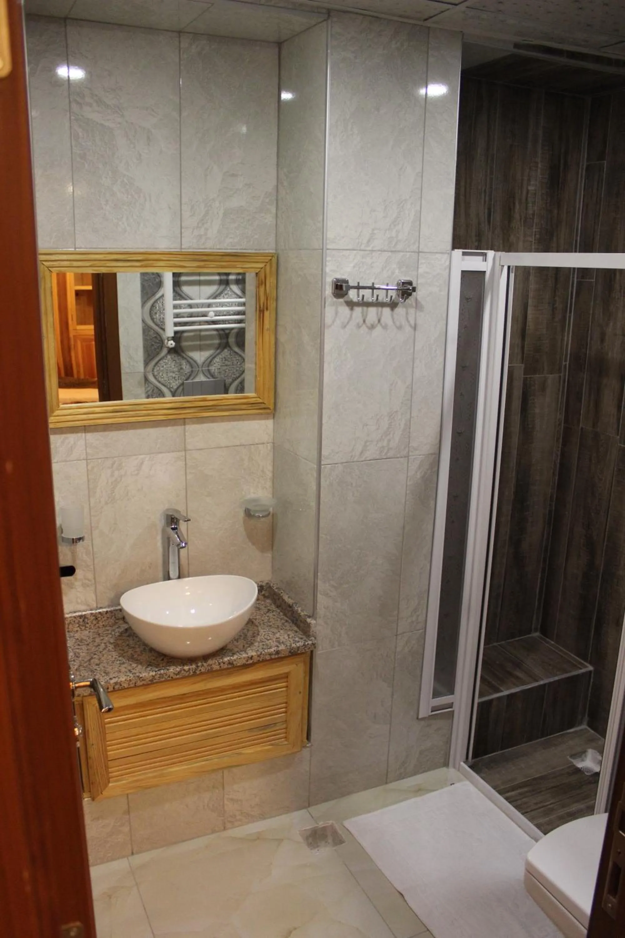 Shower in Duran Aga Konagi