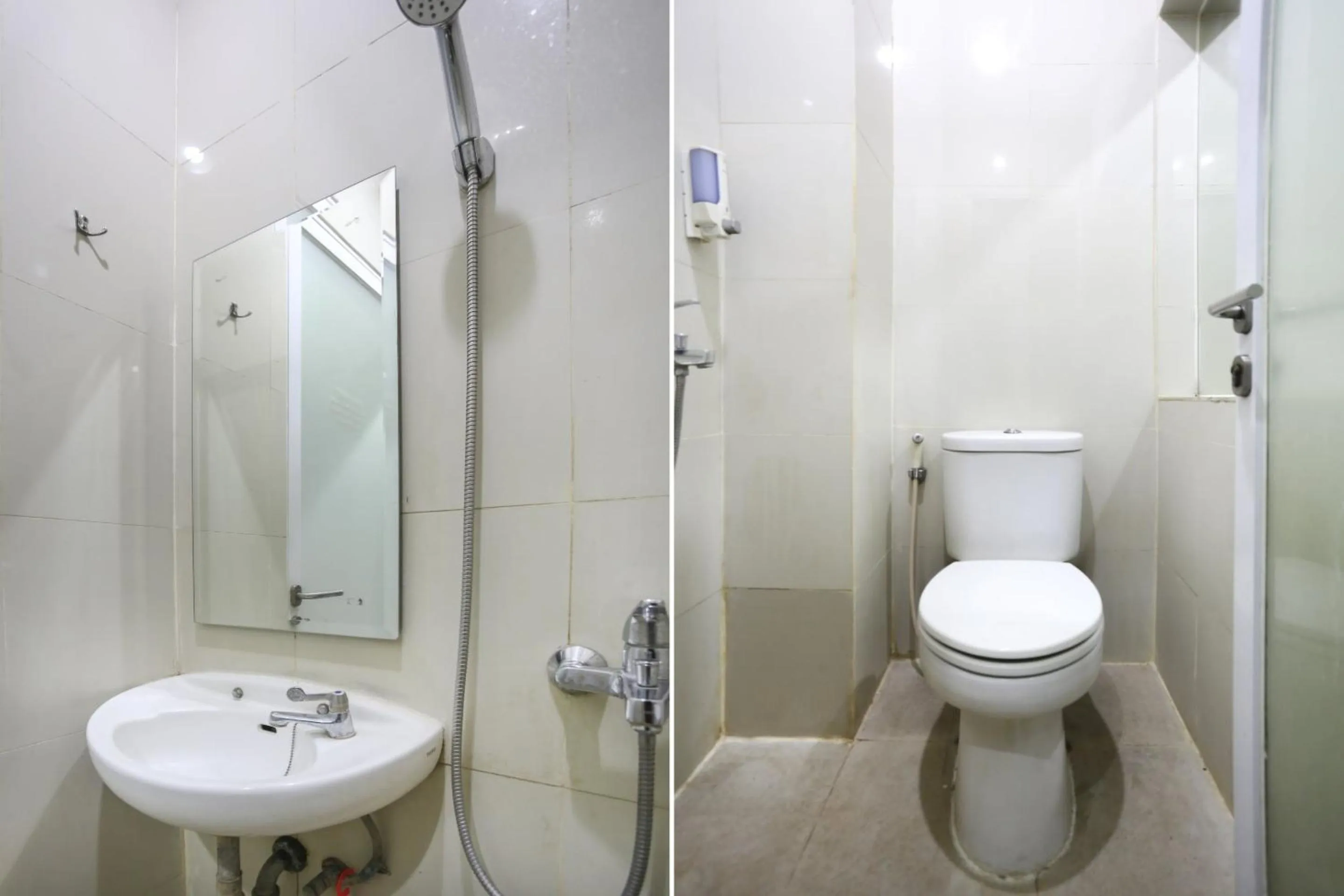 Bathroom in SUPER OYO Capital O 90056 Wisma Kebon Kacang 9