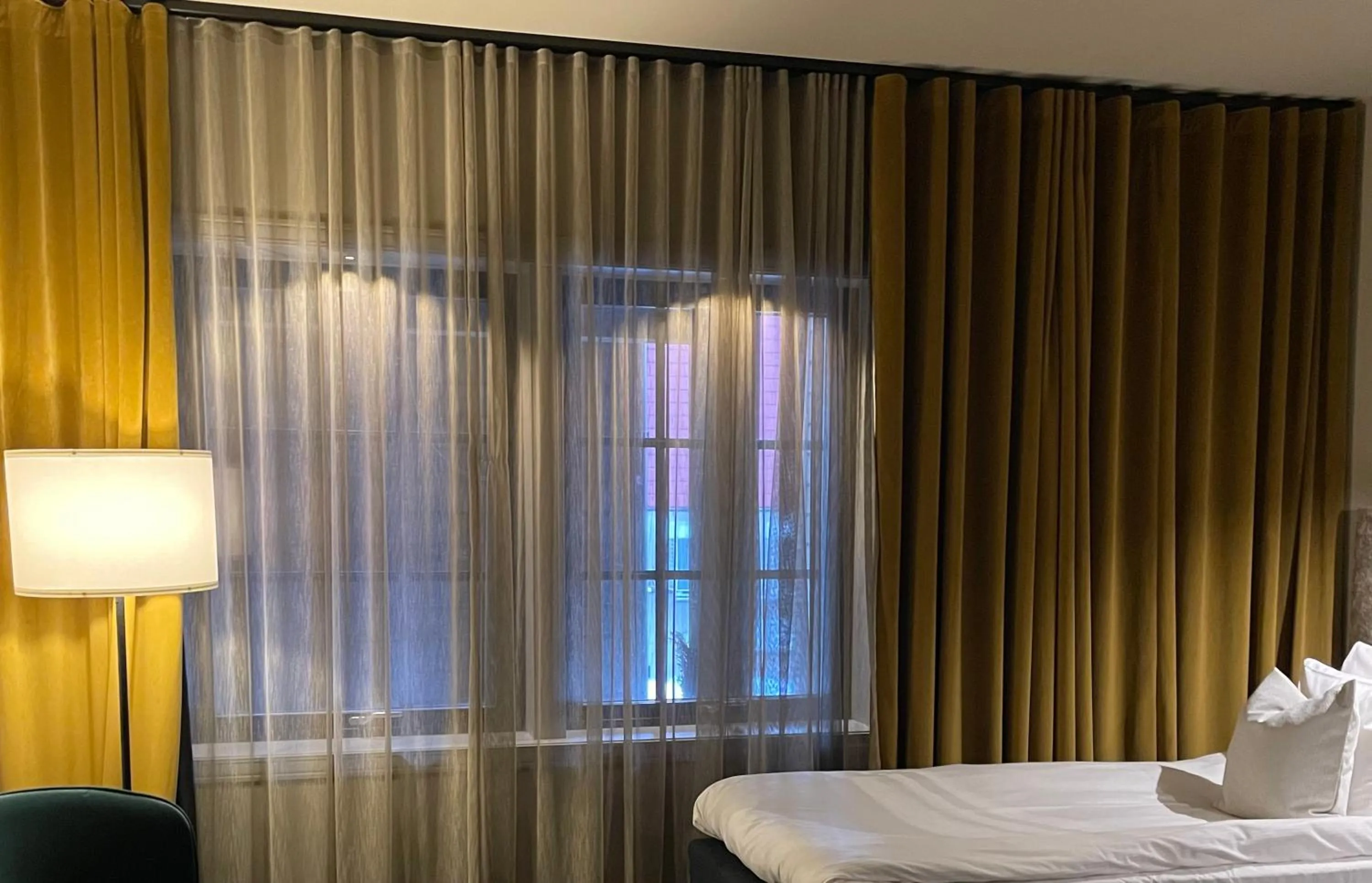 Bed in Hotell Viktors