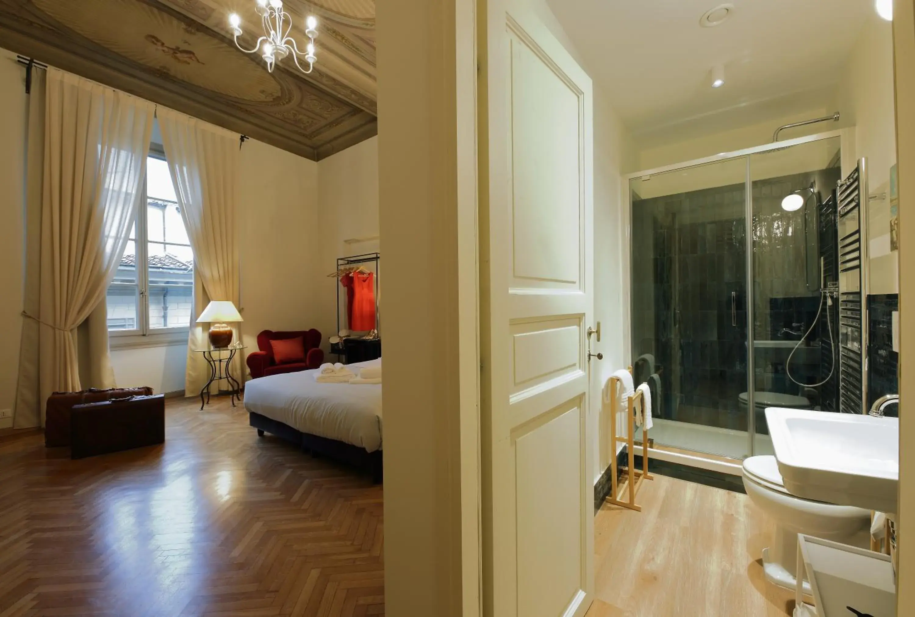 Photo of the whole room, Bed in Corsini Tintori Photo of the whole room, Bed in Corsini Tintori