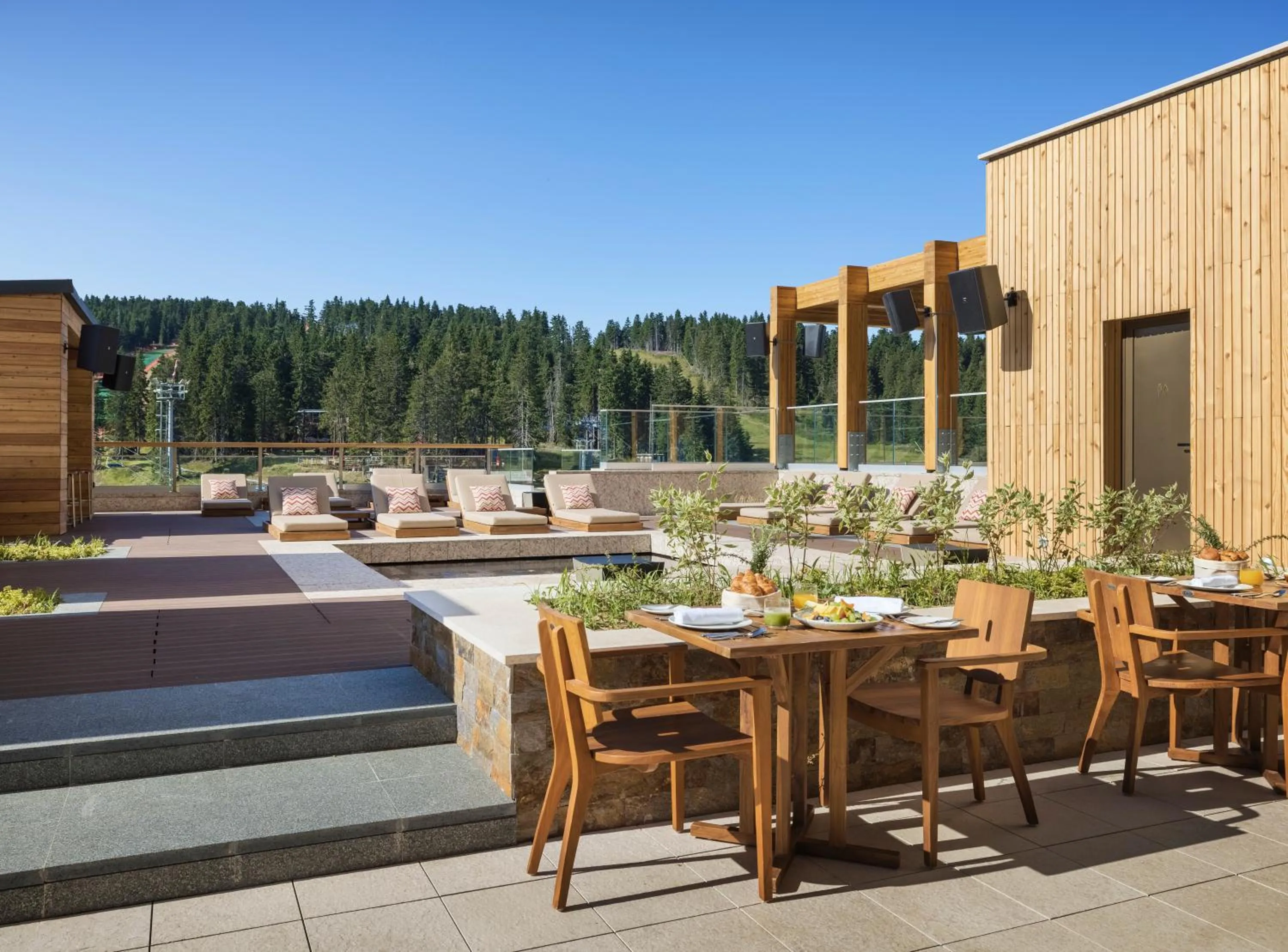 Patio in Viceroy Kopaonik Resort & Spa