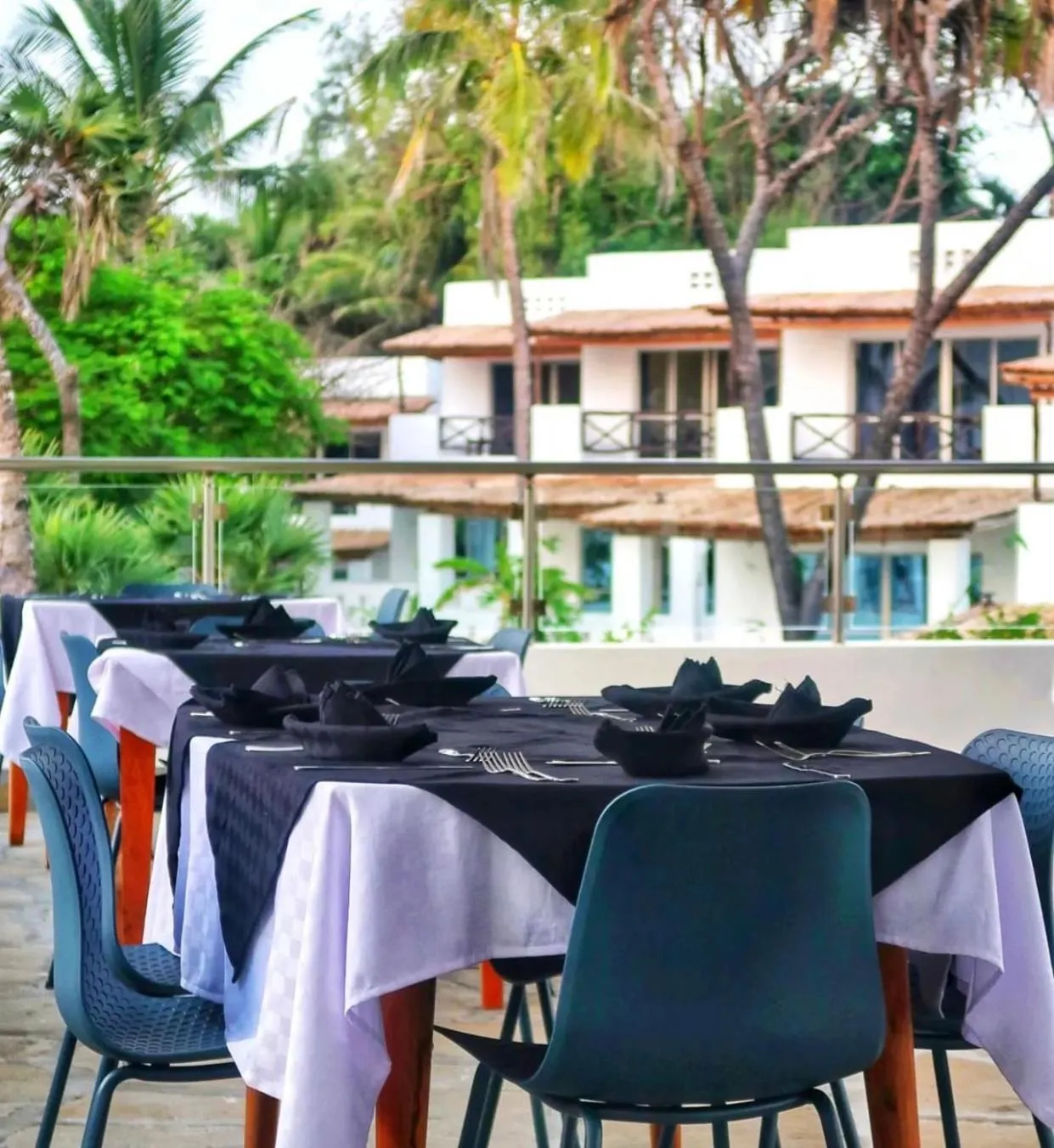 Restaurant/places to eat in Barracuda Inn Resort