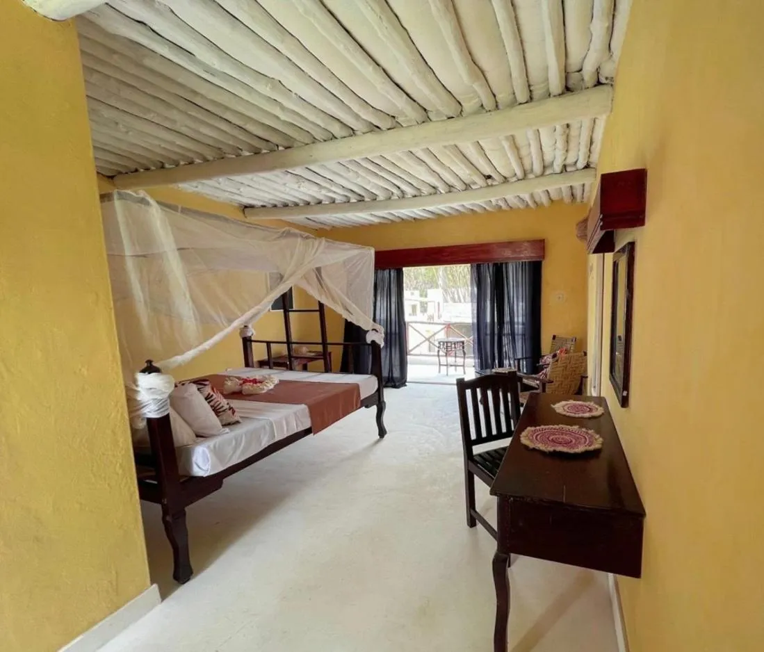 Bedroom, Bed in Barracuda Inn Resort