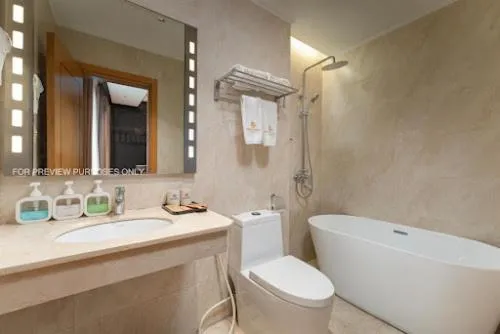 Shower in HALO HANOI HOTEL