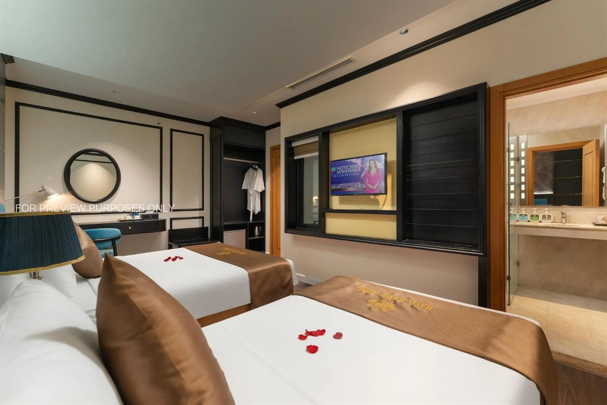 TV and multimedia, Bed in HALO HANOI HOTEL