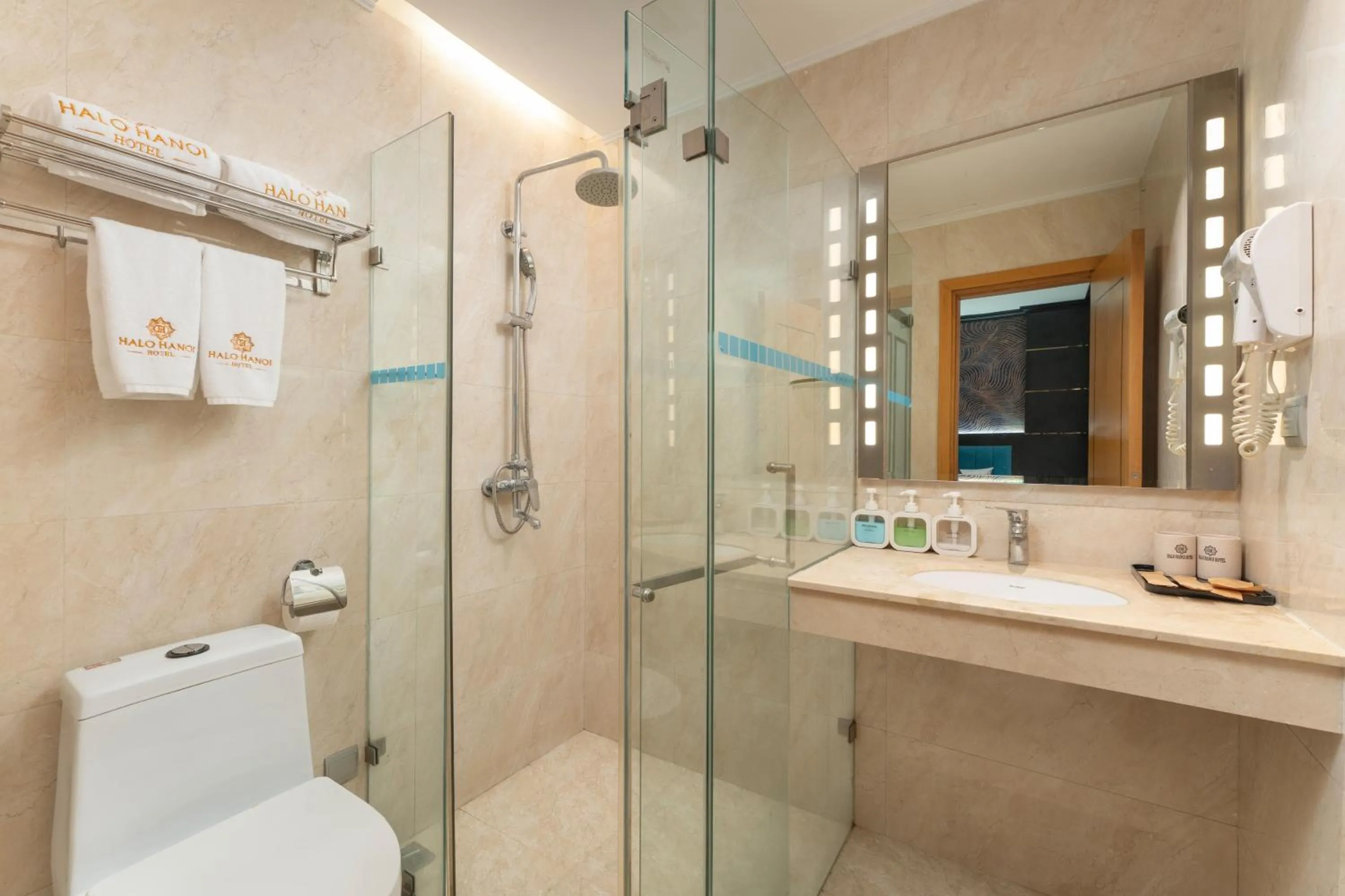 Shower in HALO HANOI HOTEL