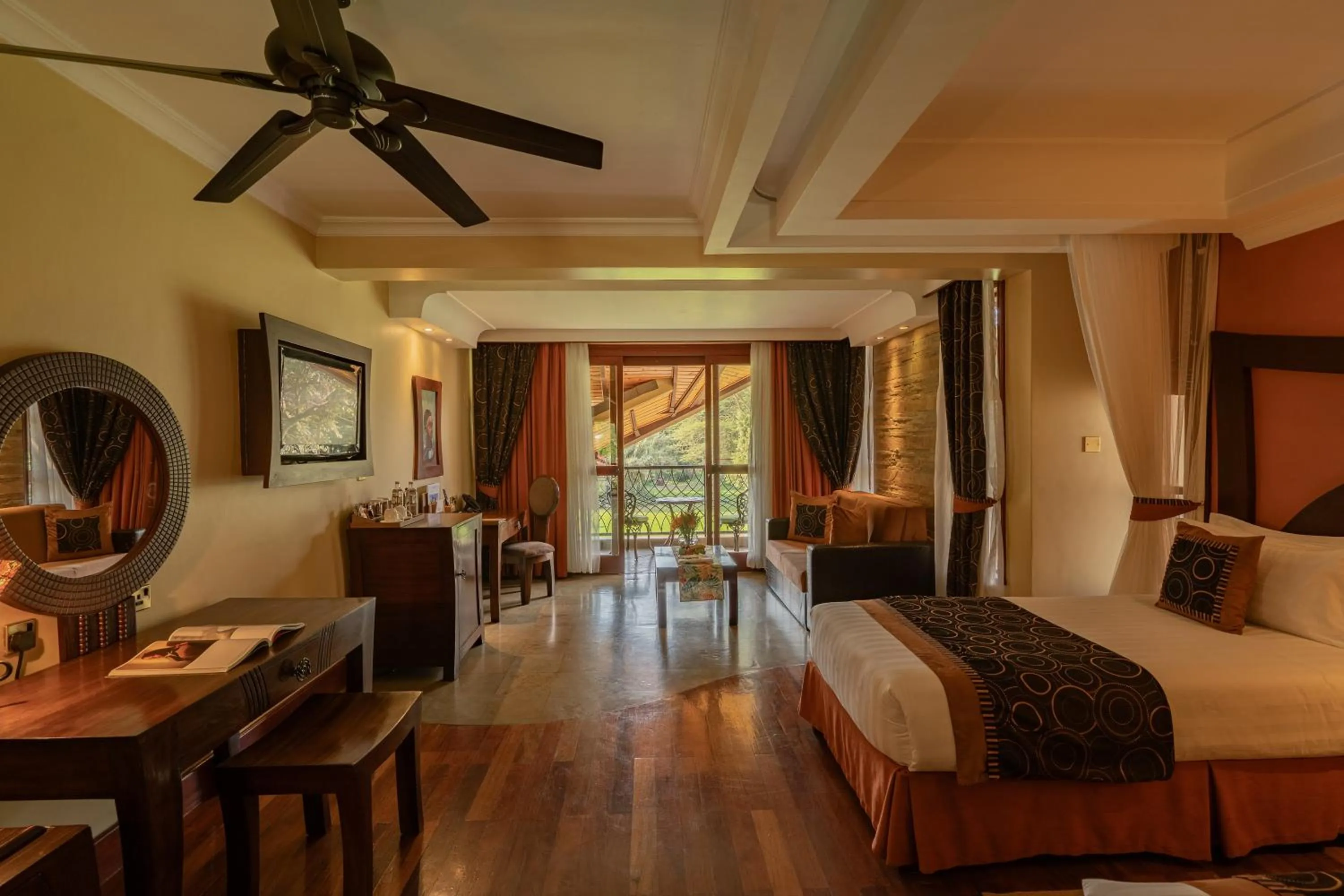 Photo of the whole room, Bed in Enashipai Resort & Spa