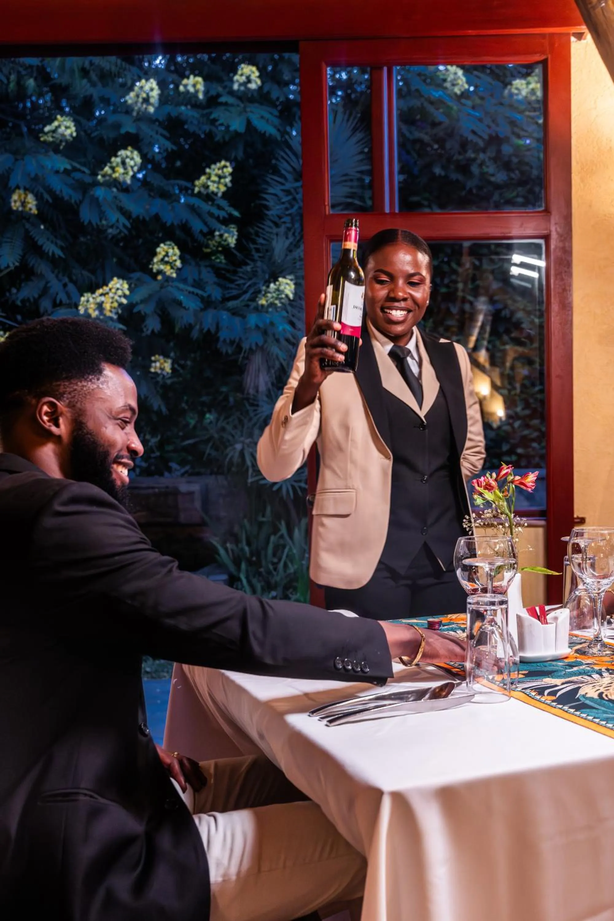 Restaurant/places to eat in Enashipai Resort & Spa