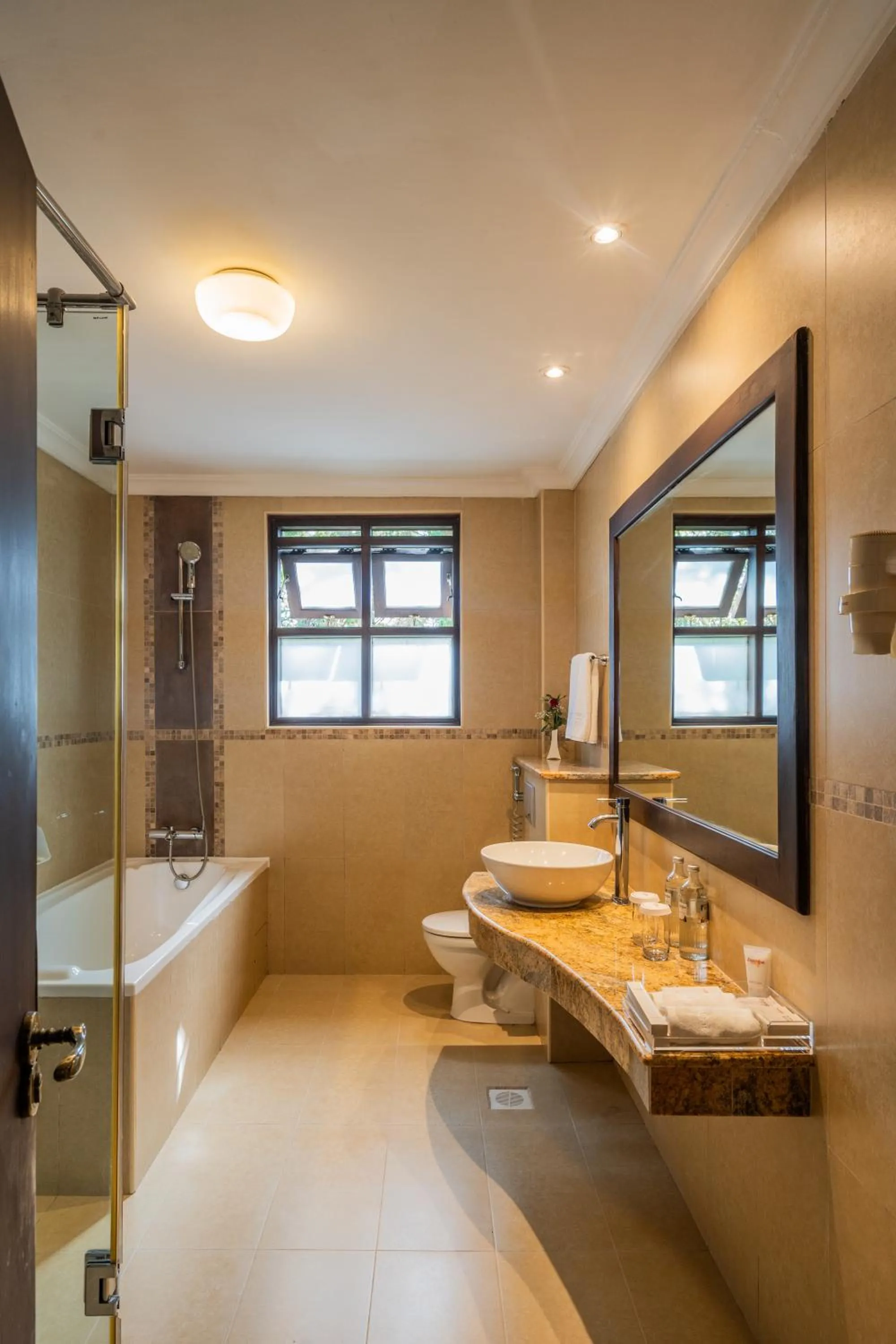 Shower in Enashipai Resort & Spa