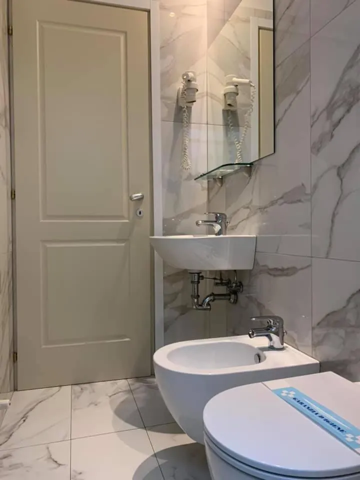 Toilet, Bathroom in Hotel Marittima