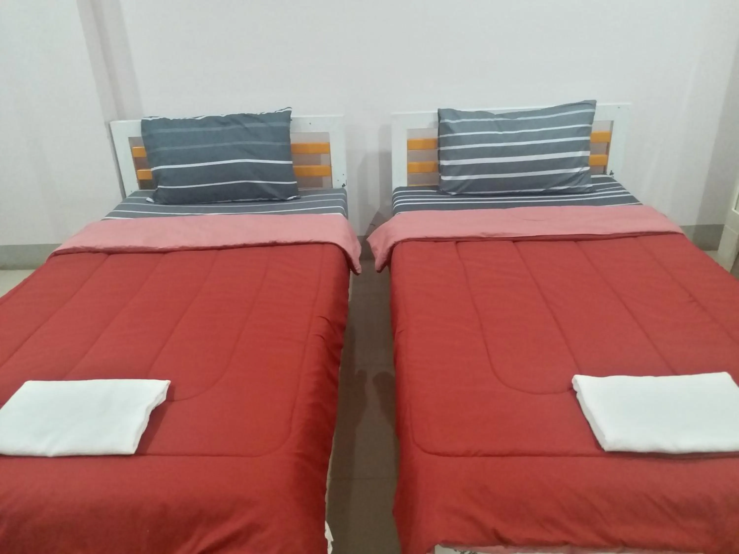 Bedroom, Bed in Chawalee Place