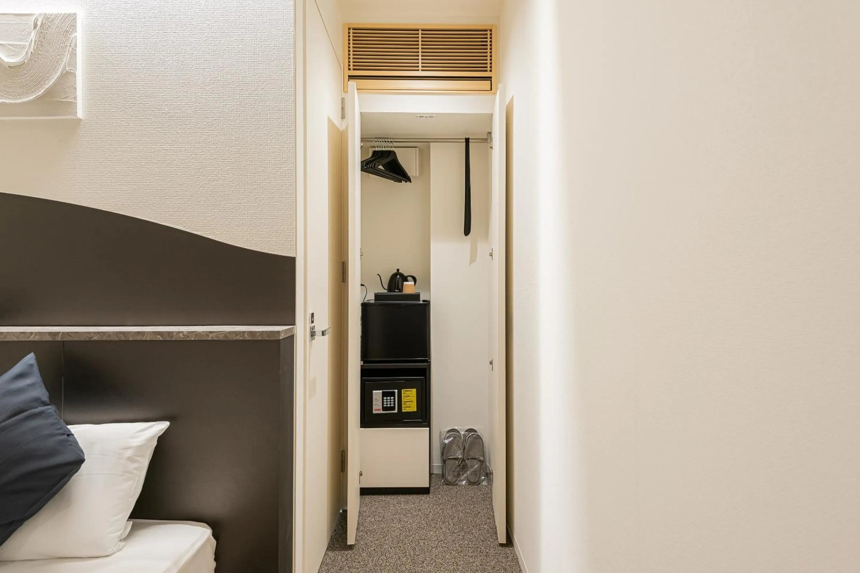 Photo of the whole room in Seiei Hotel Kyoto Kawaramachi