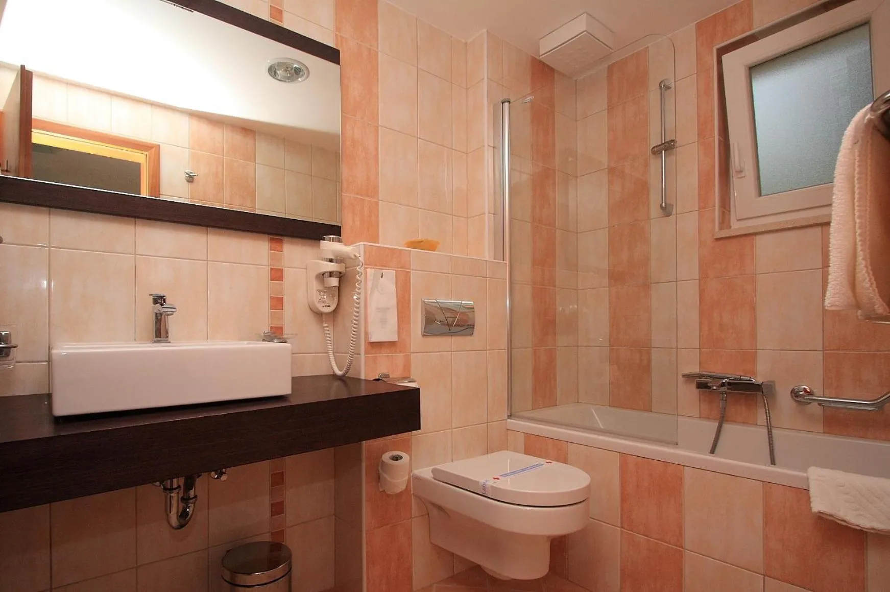 Bathroom in Aparthotel Natalia Podgora