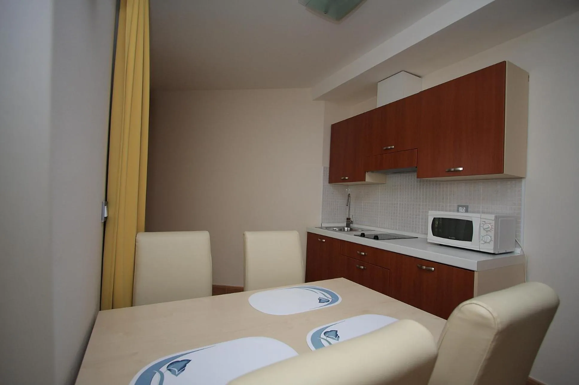 Kitchen or kitchenette in Aparthotel Natalia Podgora