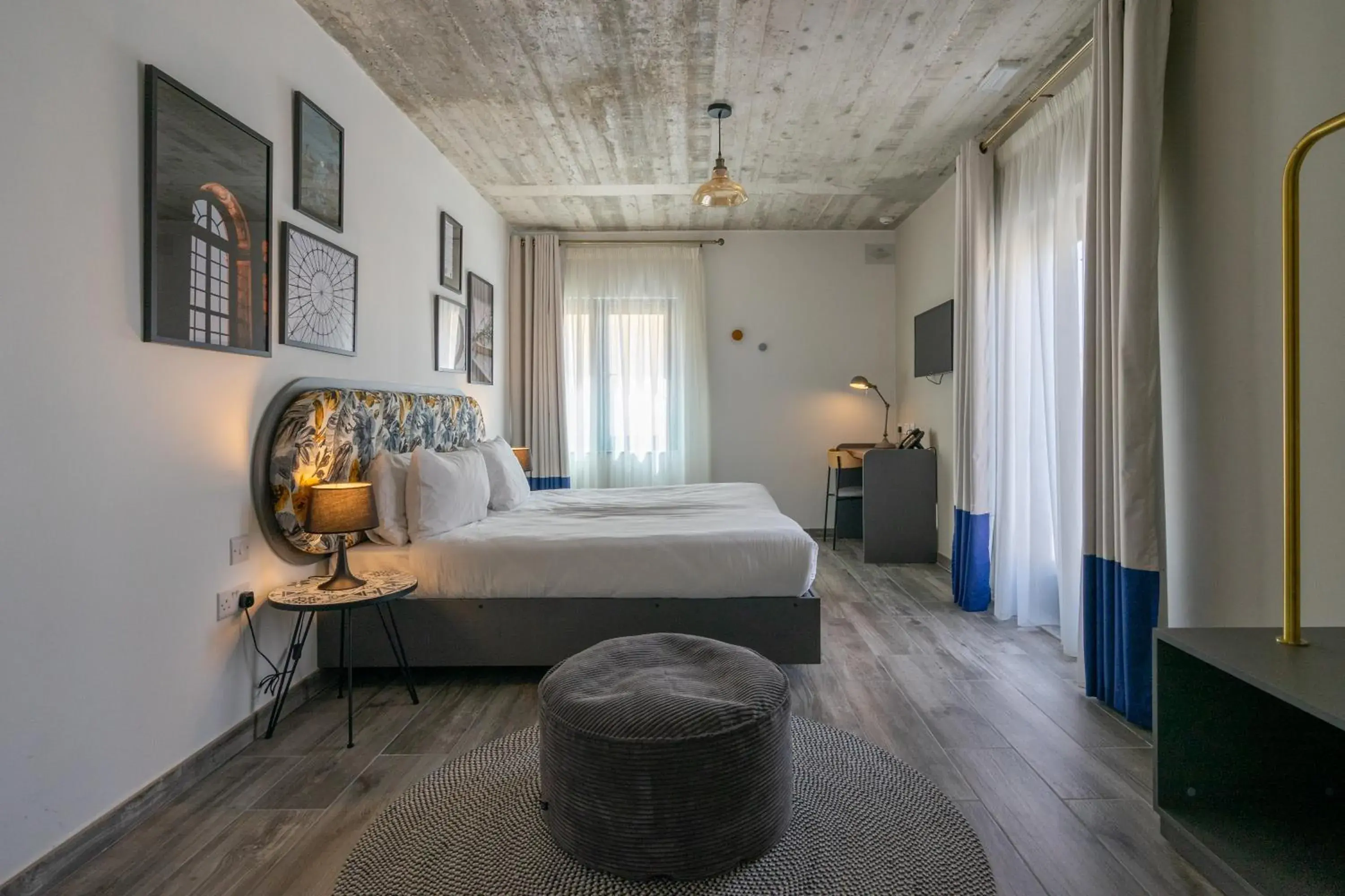 Bed in Lady Todd Bed in Lady Todd