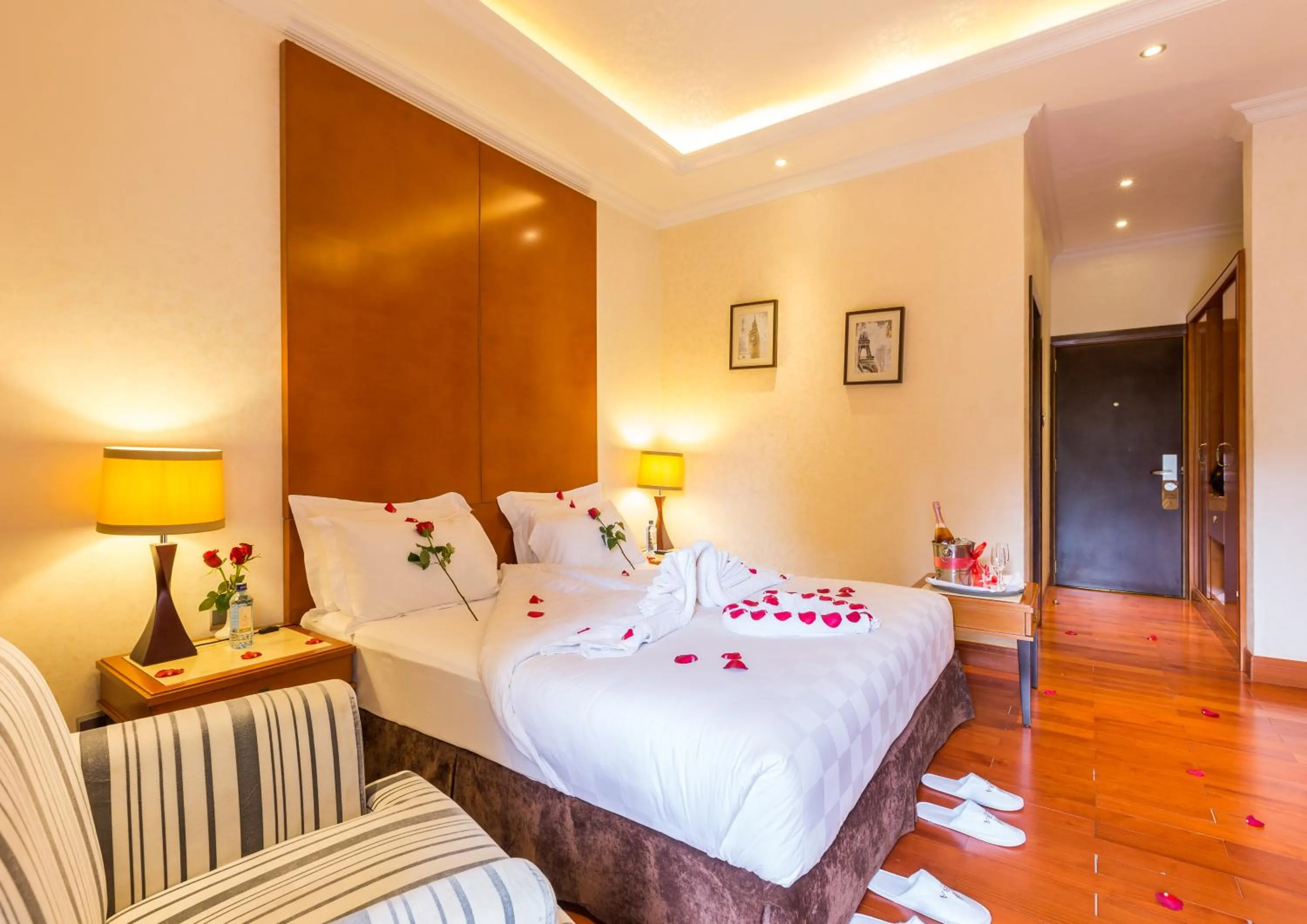 Decorative detail, Bed in Alba Hotel Meru