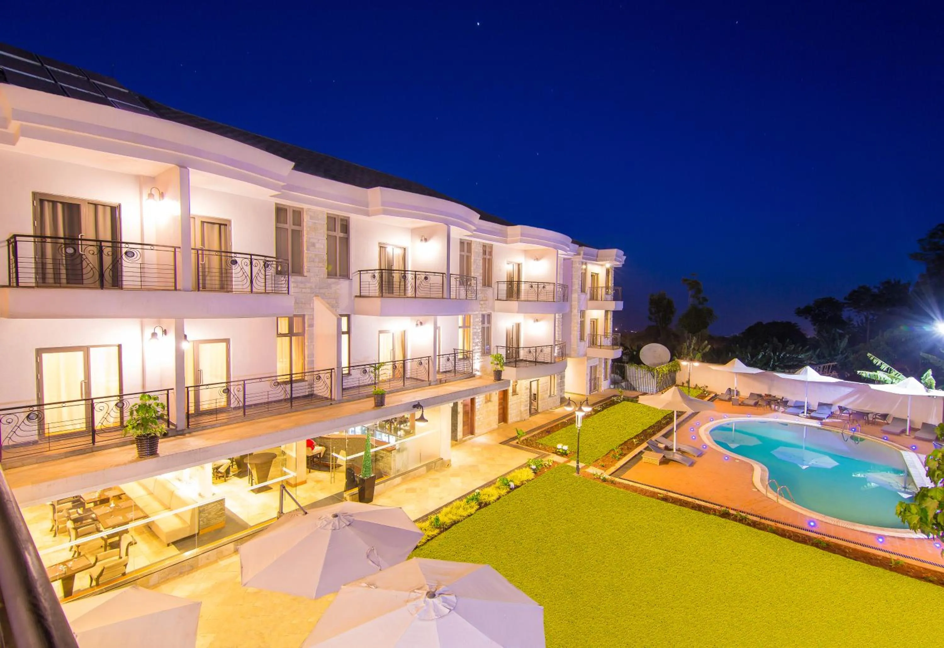 Balcony/Terrace in Alba Hotel Meru