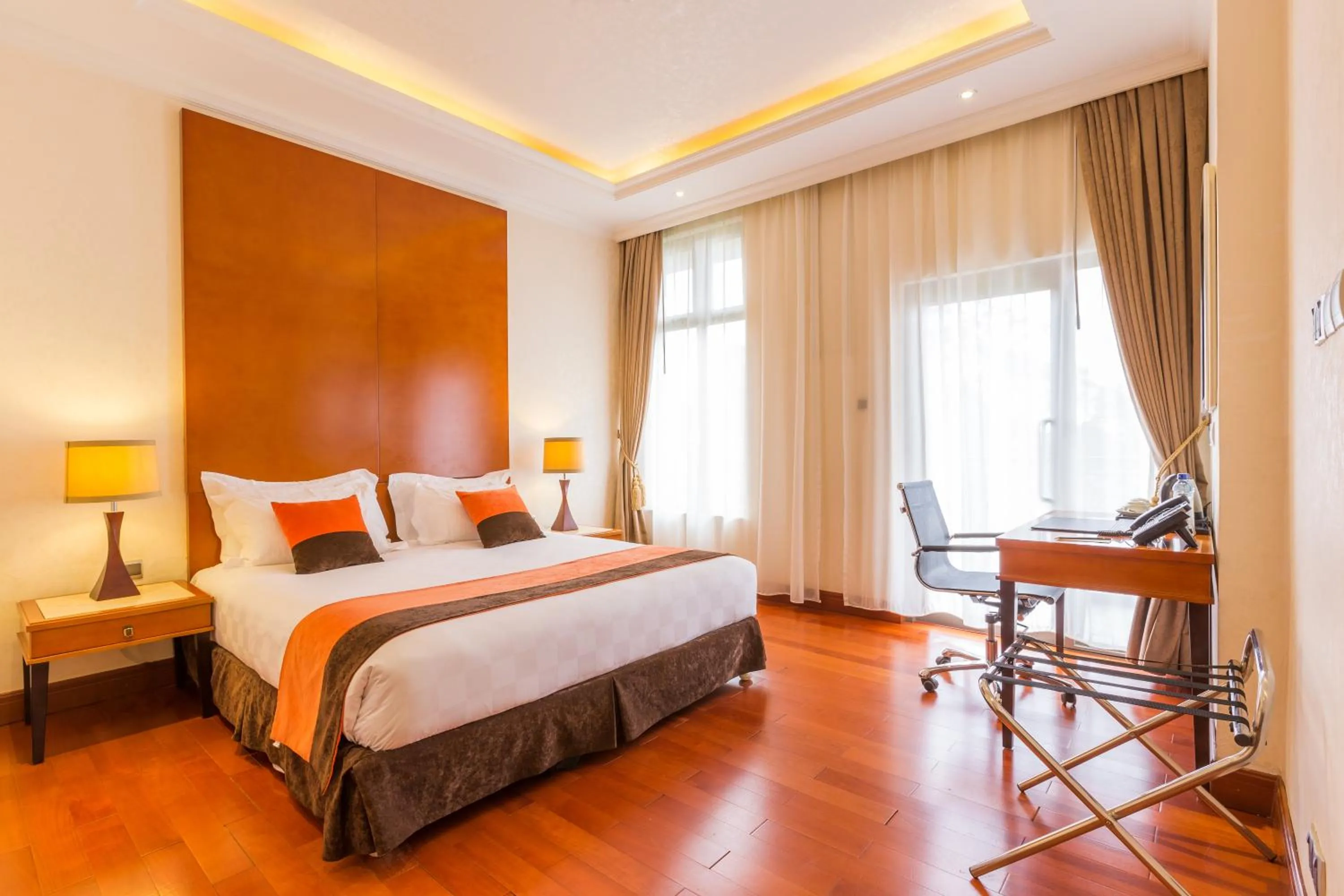 bunk bed, Bed in Alba Hotel Meru