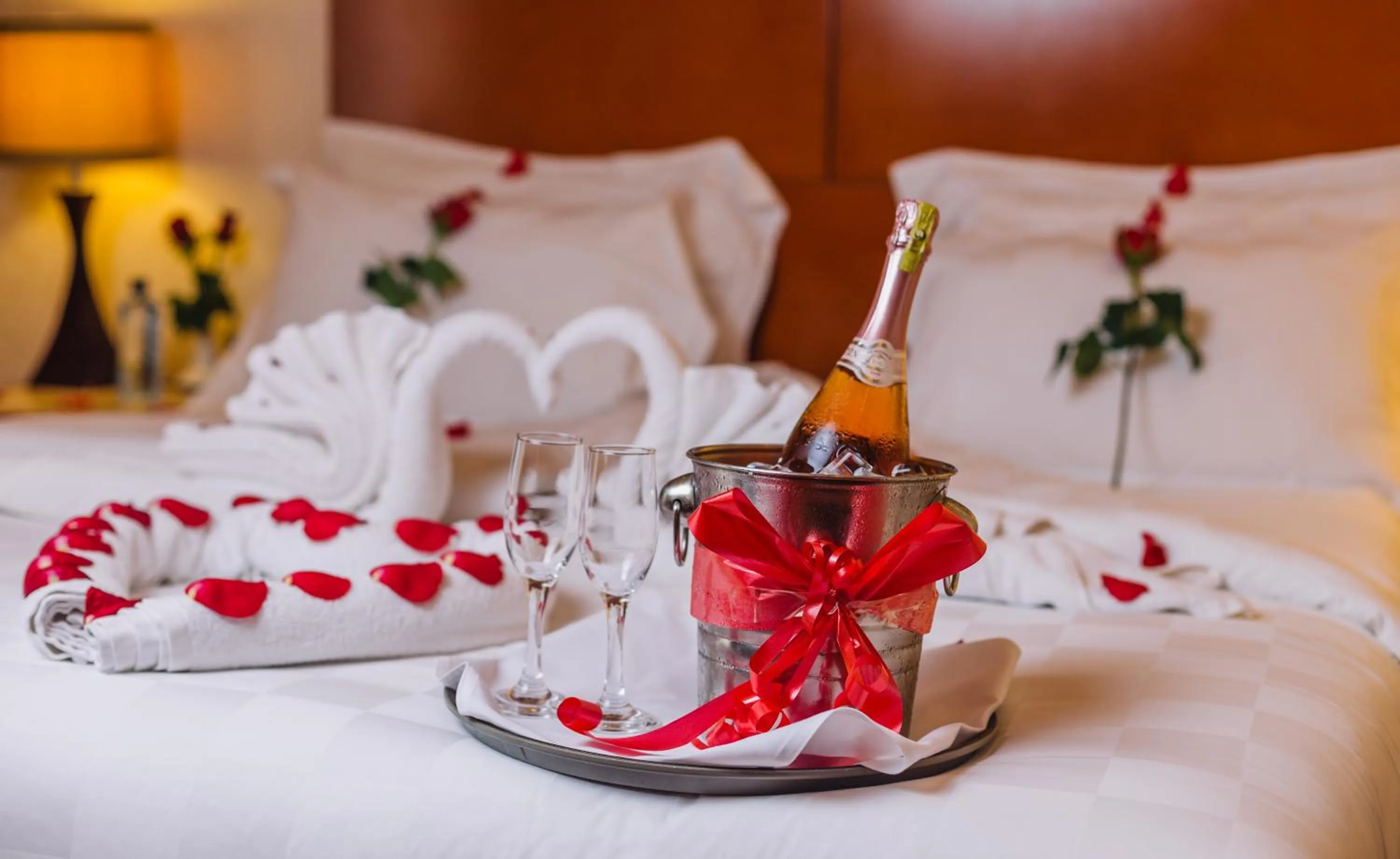 Decorative detail, Bed in Alba Hotel Meru