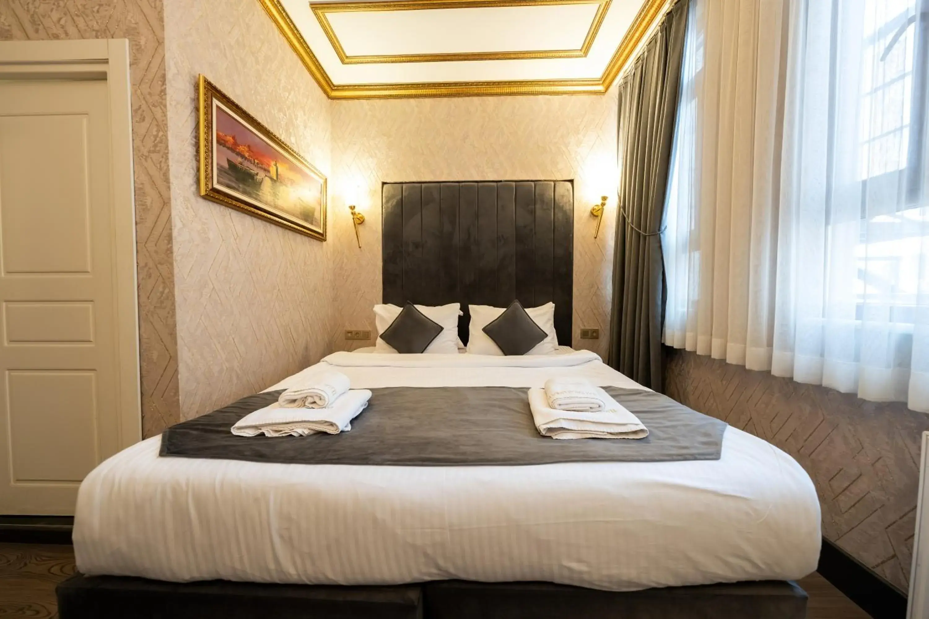 Bed in Diamond Royal Hotel Bed in Diamond Royal Hotel