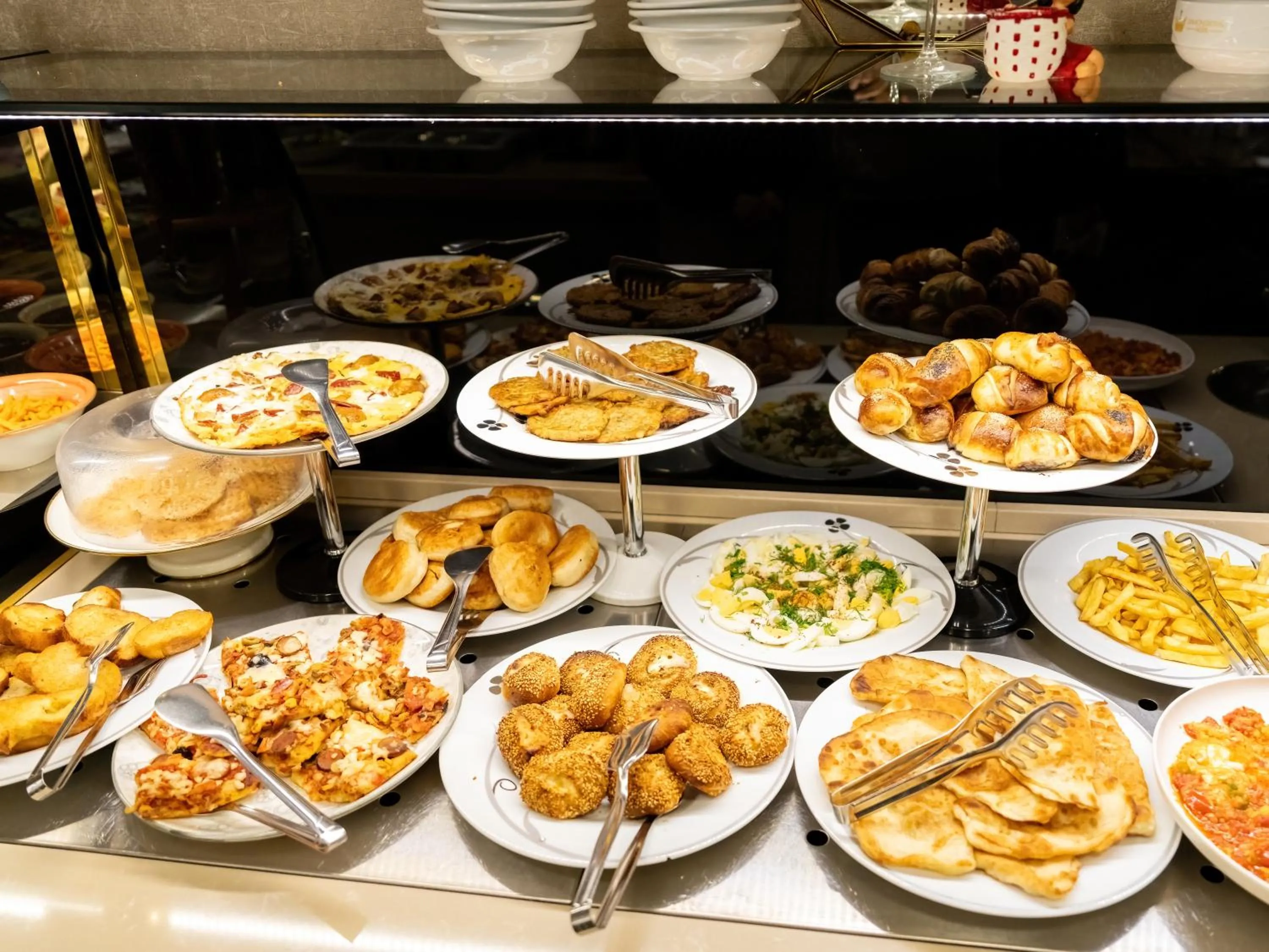 Buffet breakfast in Diamond Royal Hotel