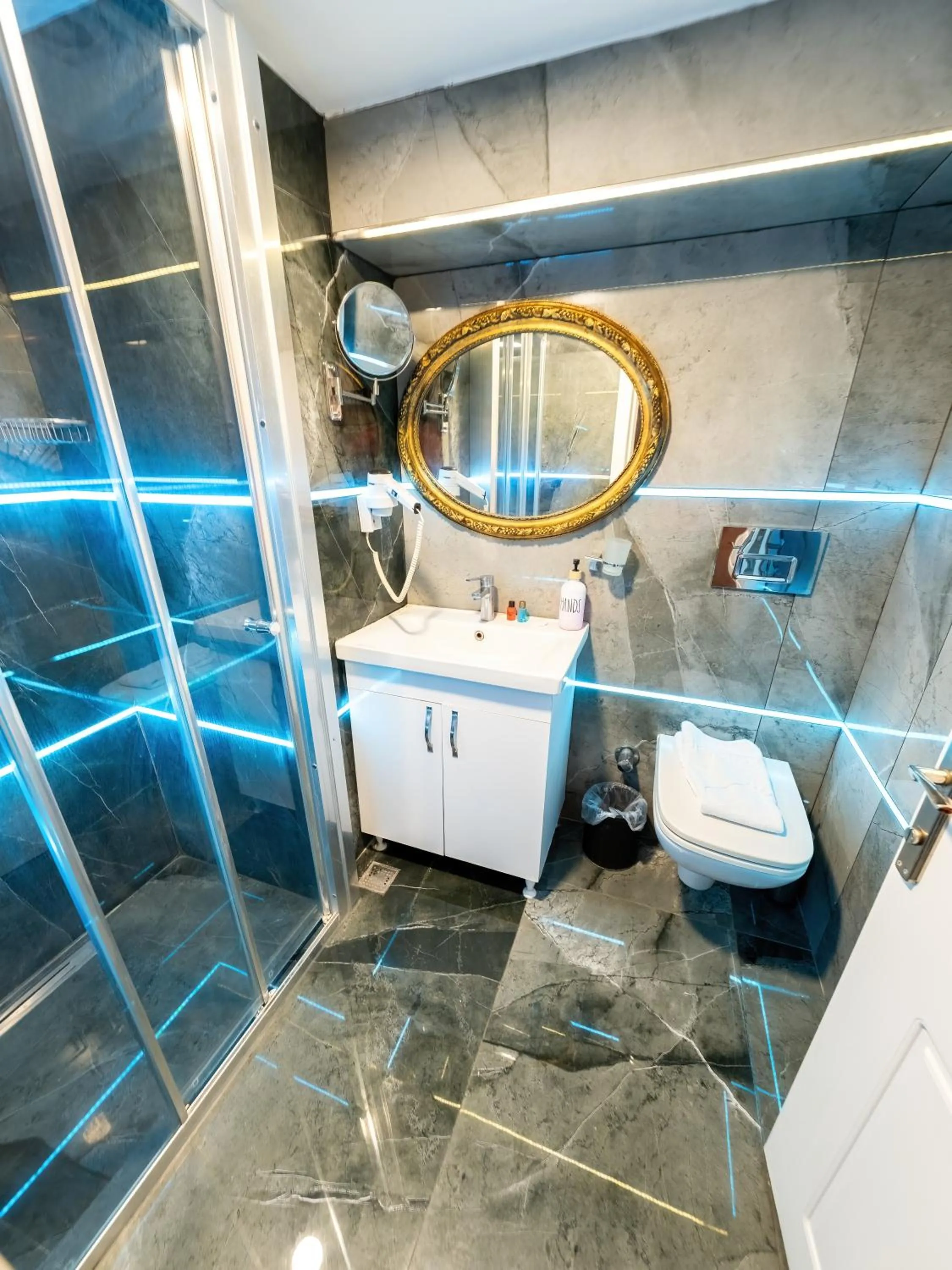 Bathroom in Diamond Royal Hotel