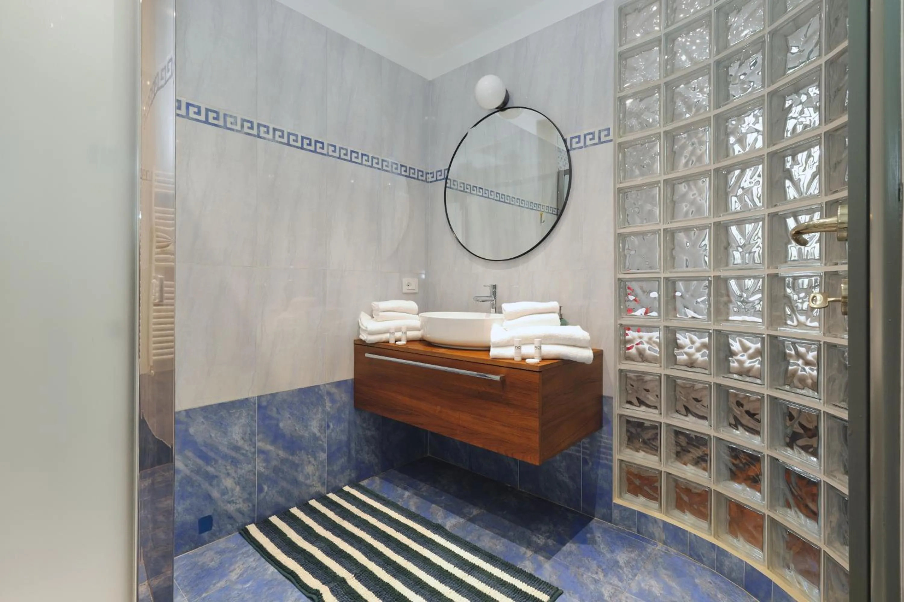 Bathroom in Milan Retreats Duomo Carrobbio