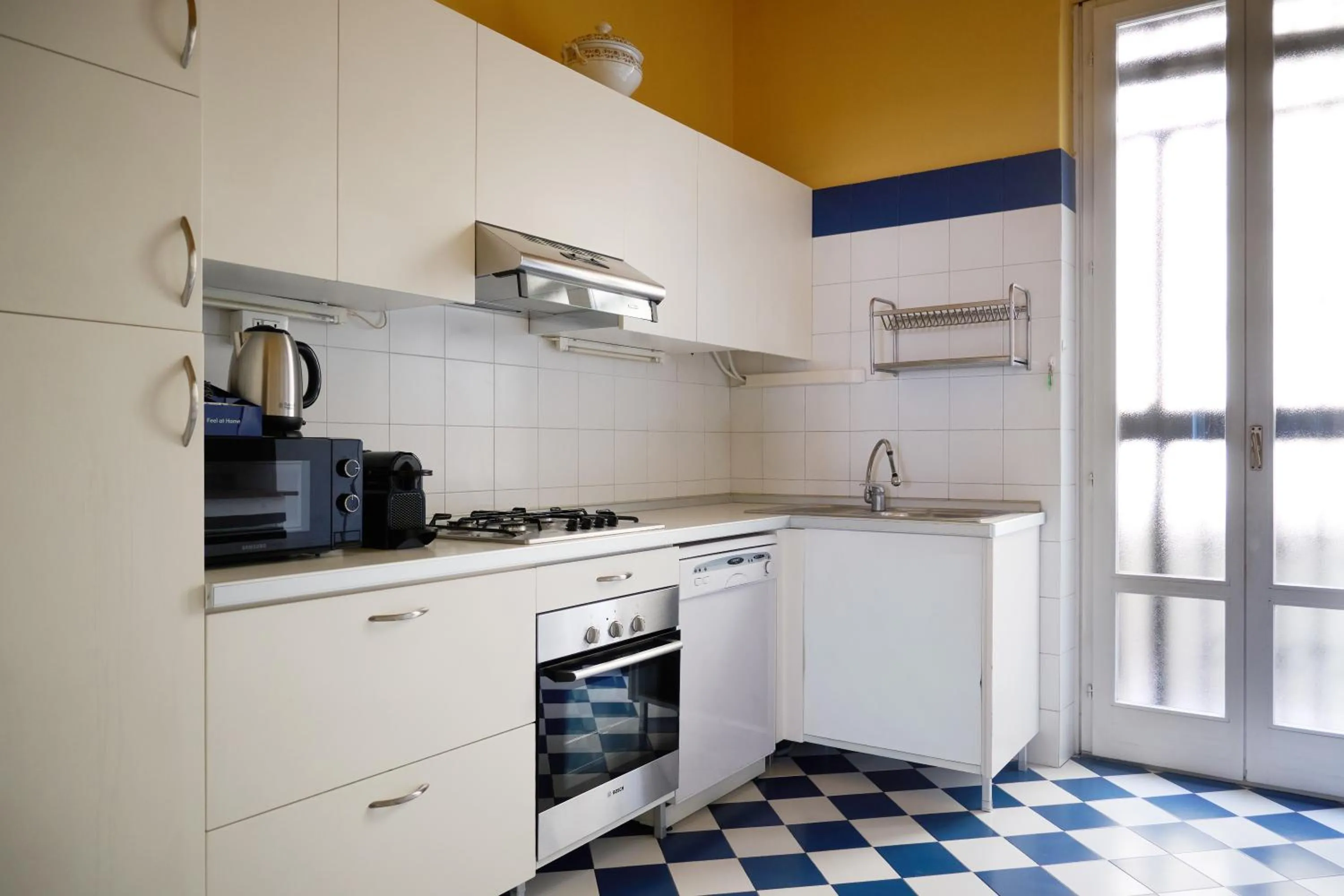 Coffee/tea facilities in Milan Retreats Duomo Carrobbio