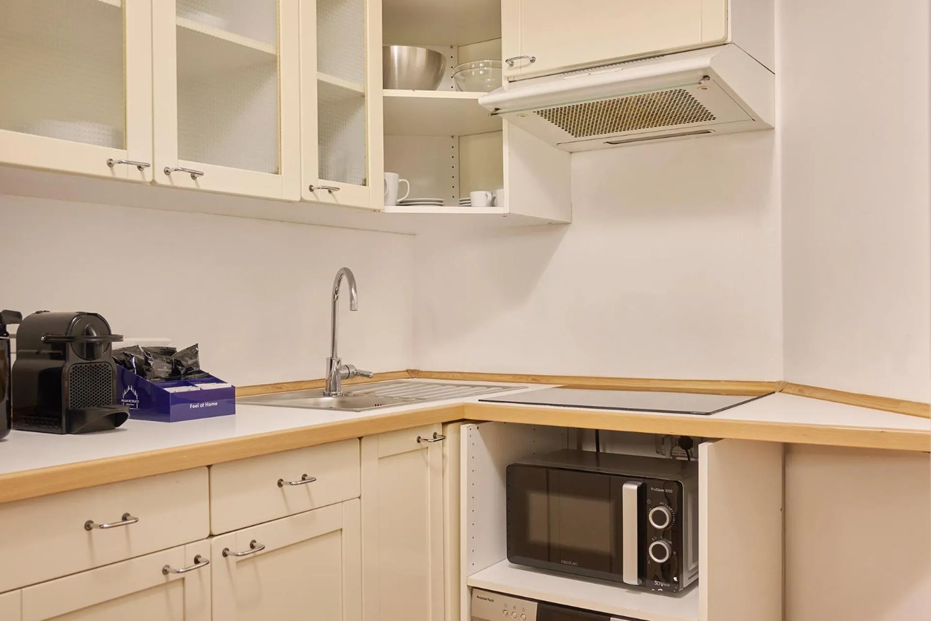 Kitchen or kitchenette in Milan Retreats Duomo Carrobbio